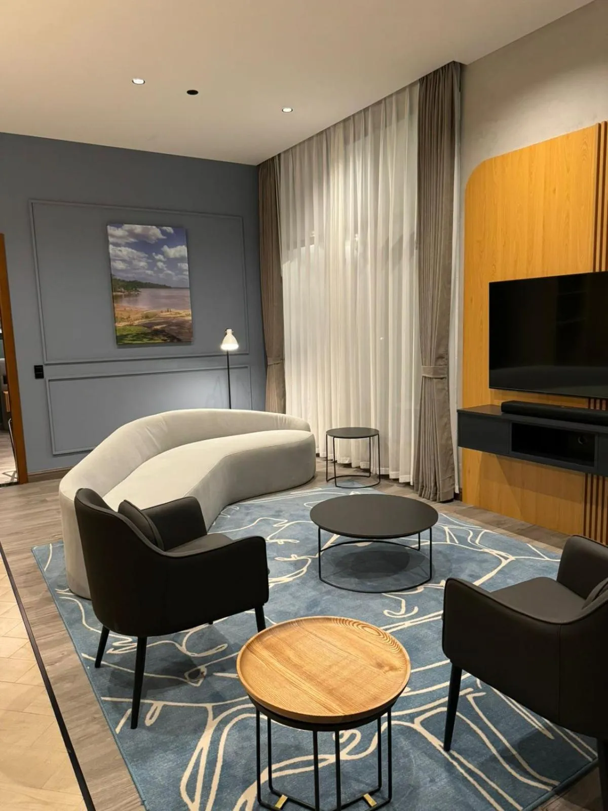 King Suite with Kitchen - Lower Floor/Non-Smoking in Aiden by Best Western Georgetown Guyana