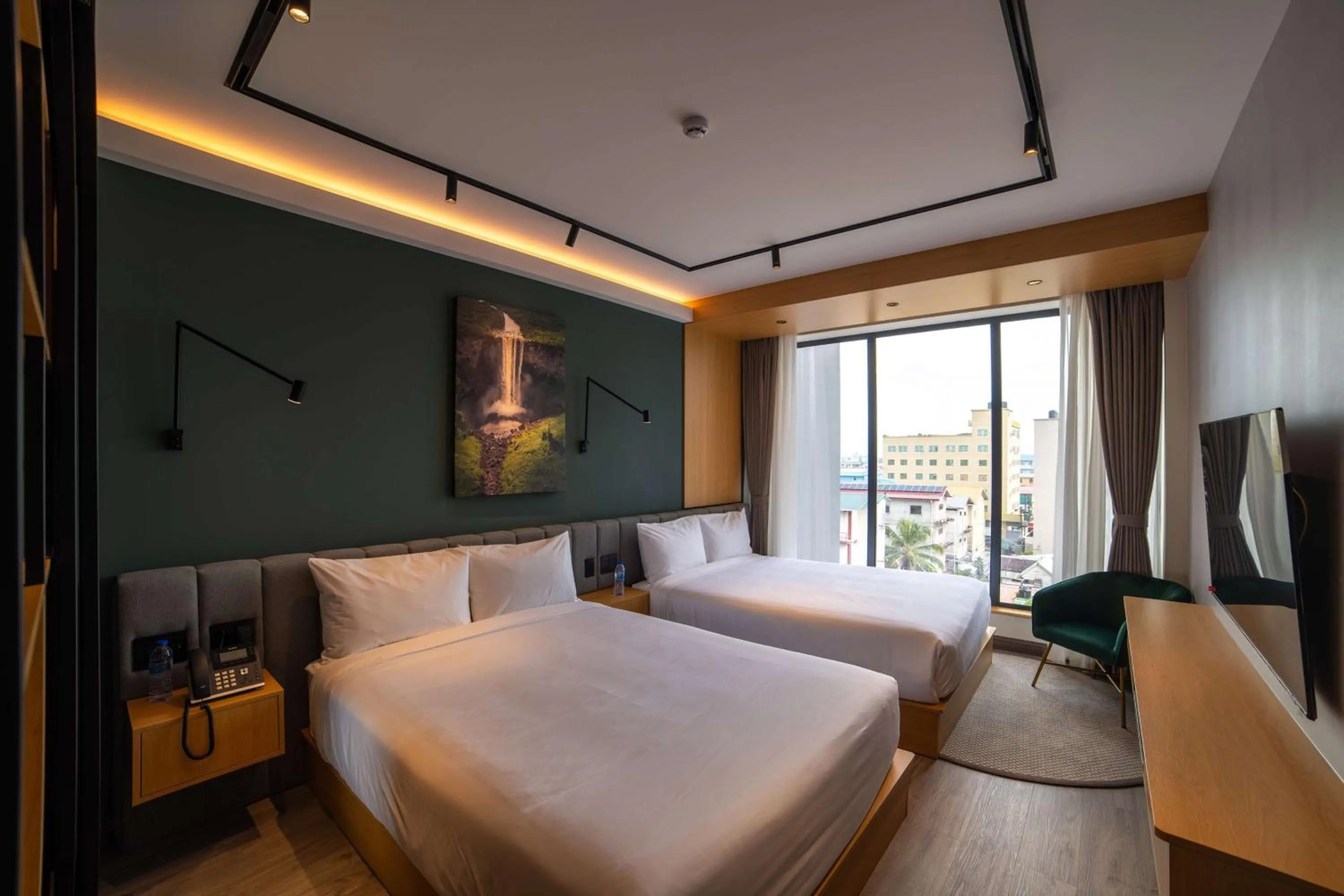 Queen Room with Two Queen Beds - Upper Floor/Non-Smoking in Aiden by Best Western Georgetown Guyana