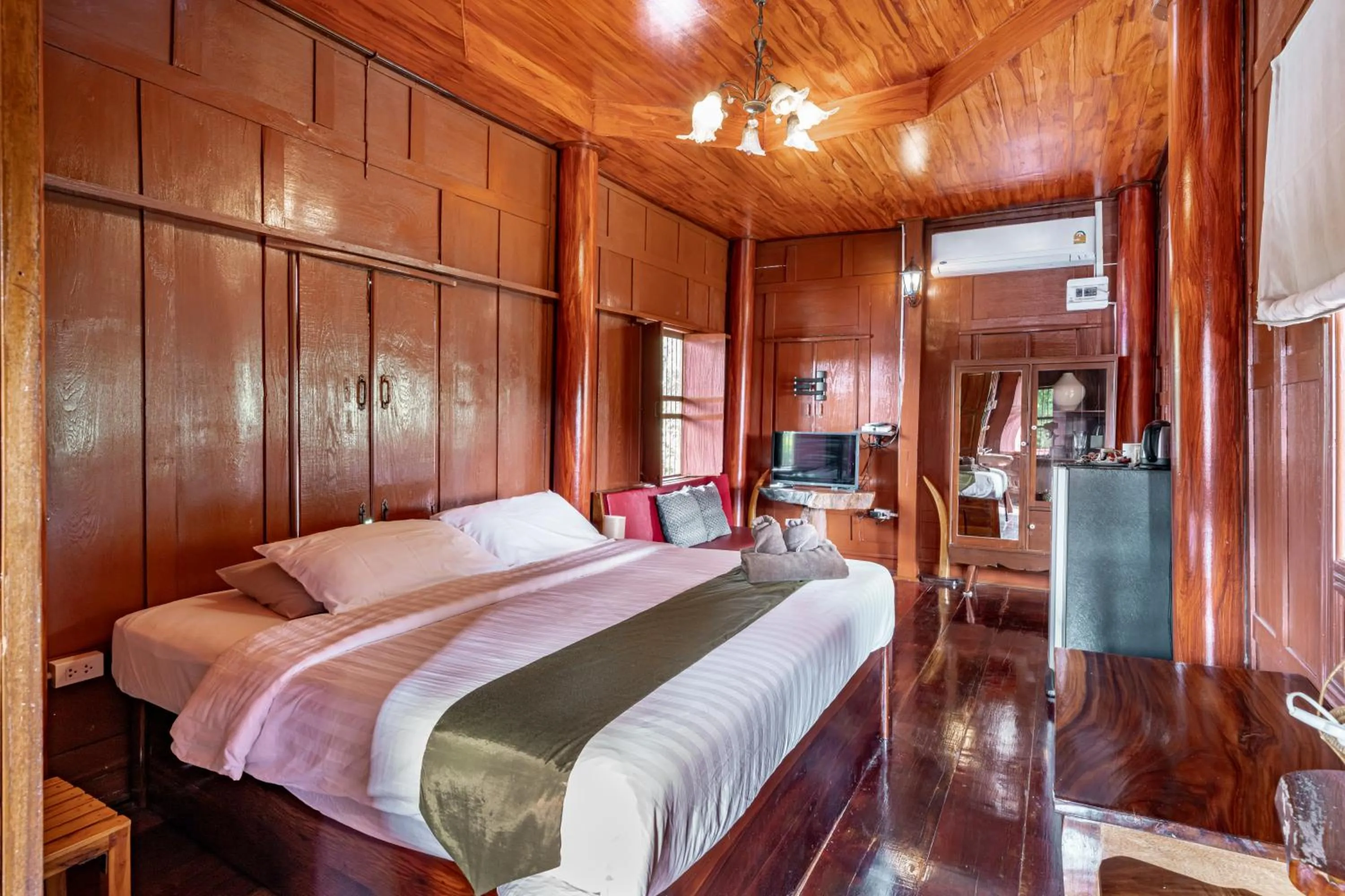 Executive Suite in Athithara Homestay
