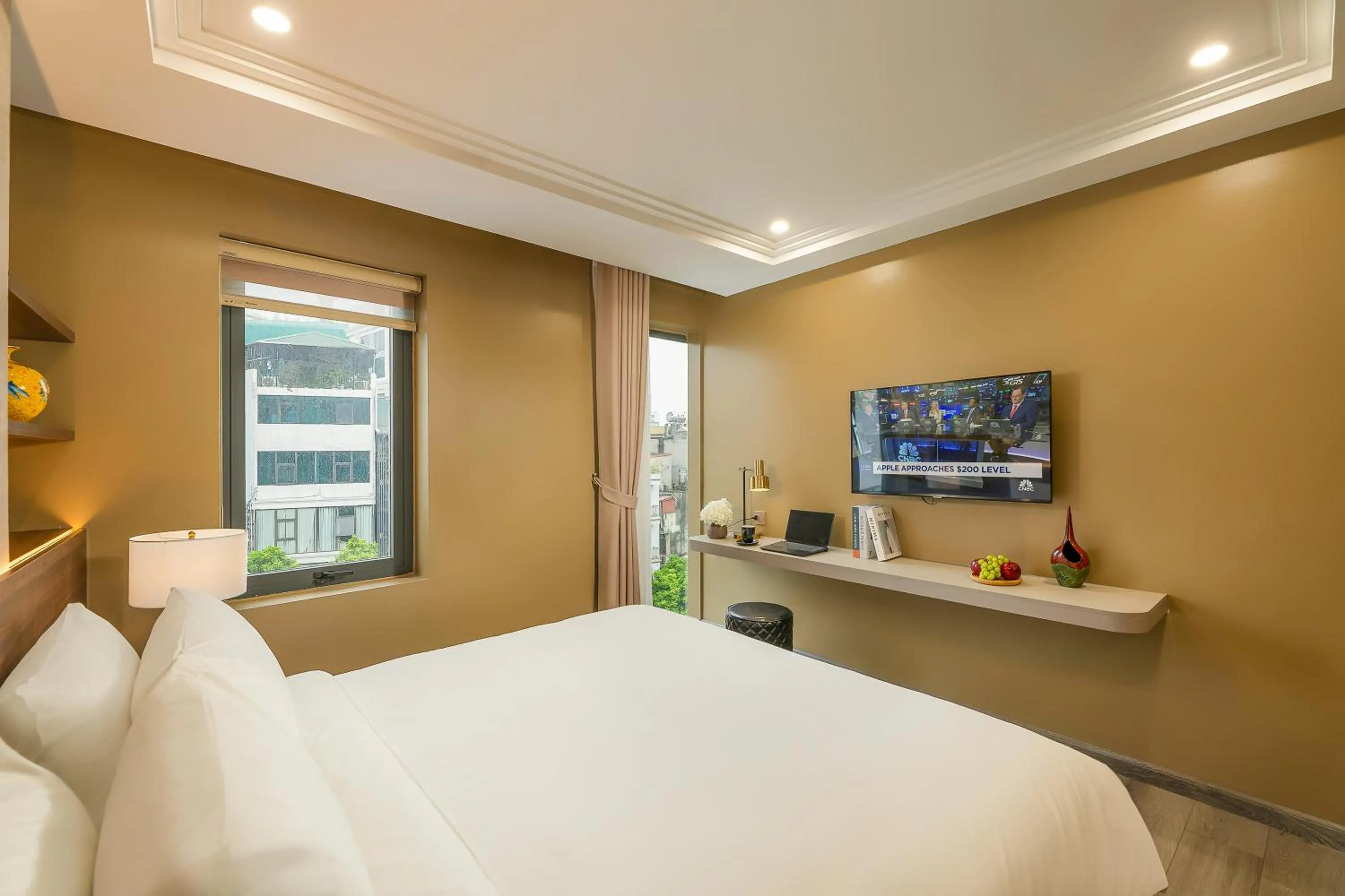 Deluxe Double or Twin Room with City View - single occupancy in Gilson Hanoi Hotel