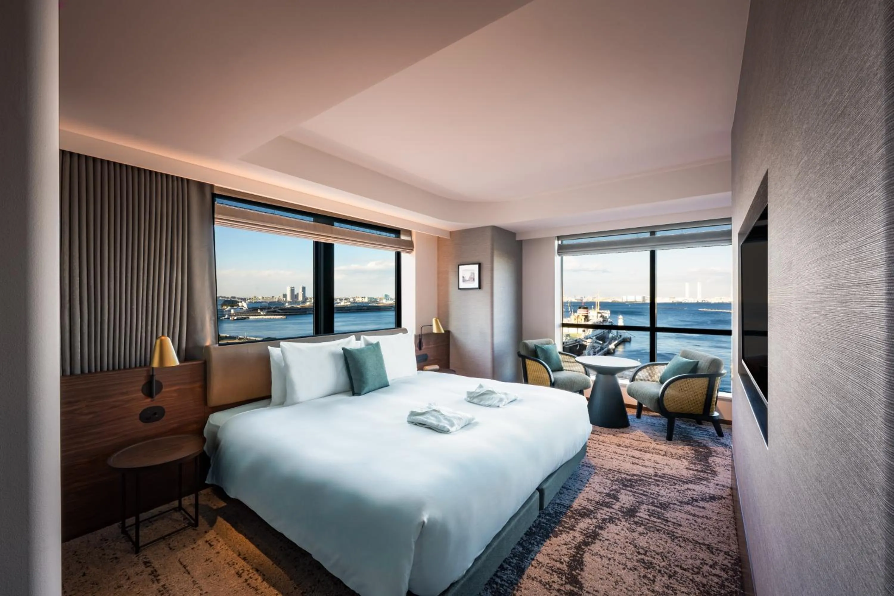 Deluxe Corner King Room - Non-Smoking in The Gate Hotel Yokohama by Hulic