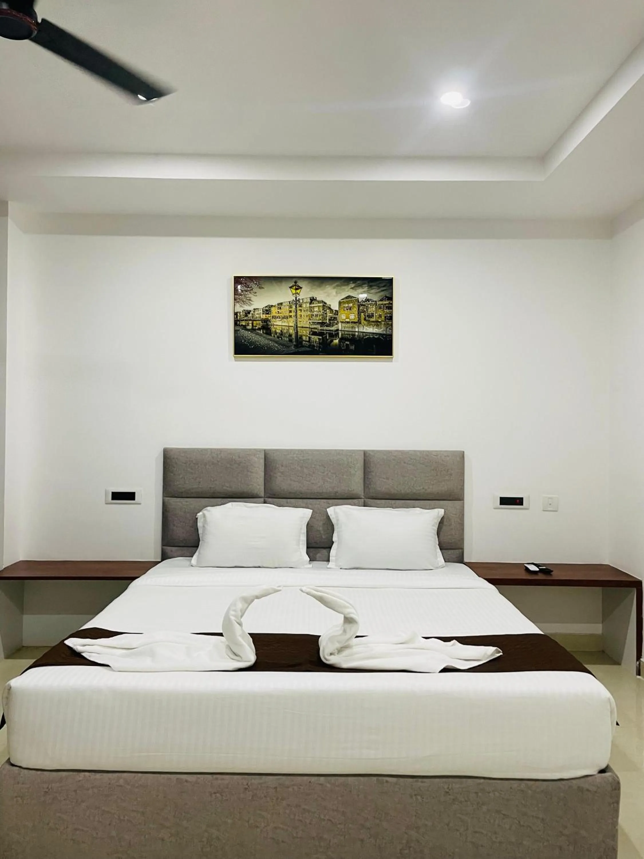 Deluxe Double Room in Hotel RKD Inn