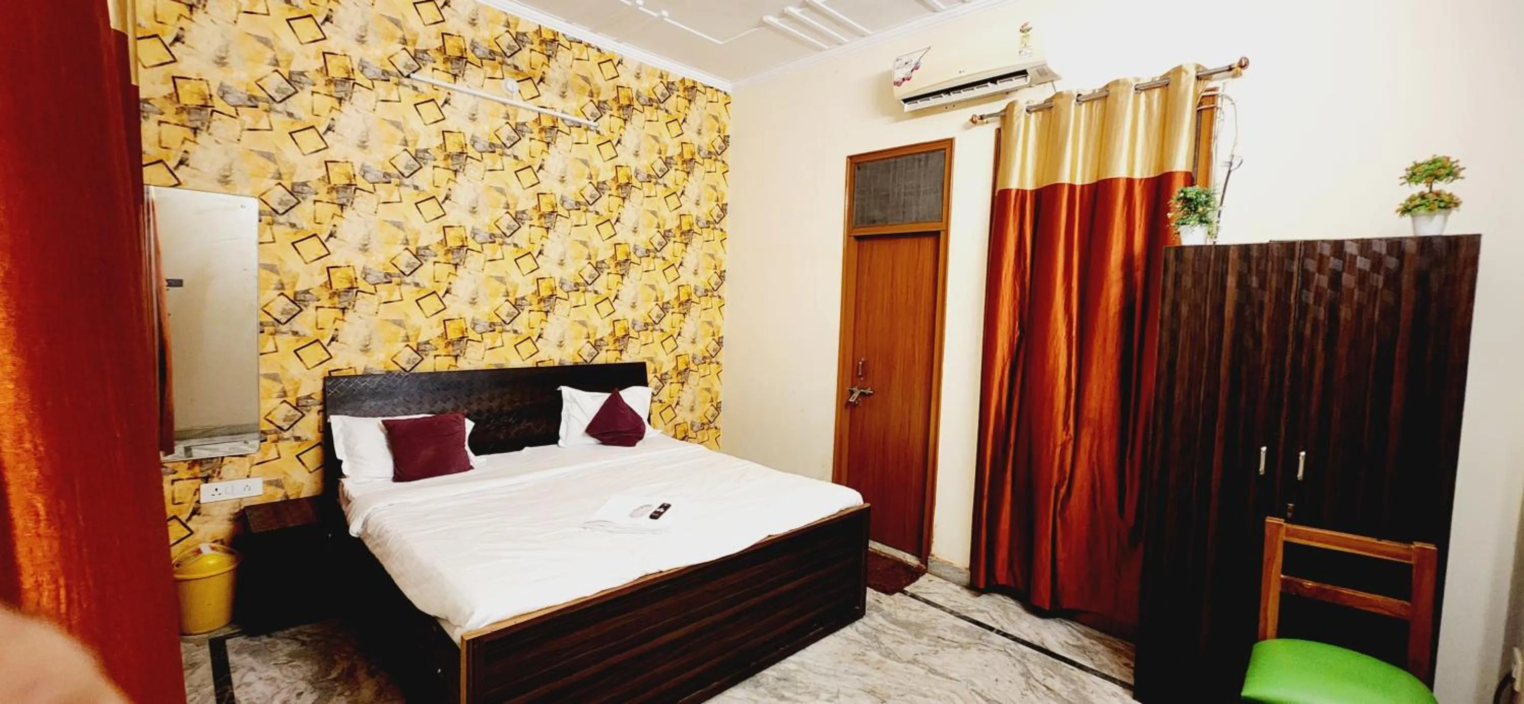 Double Room in Prisha Stay