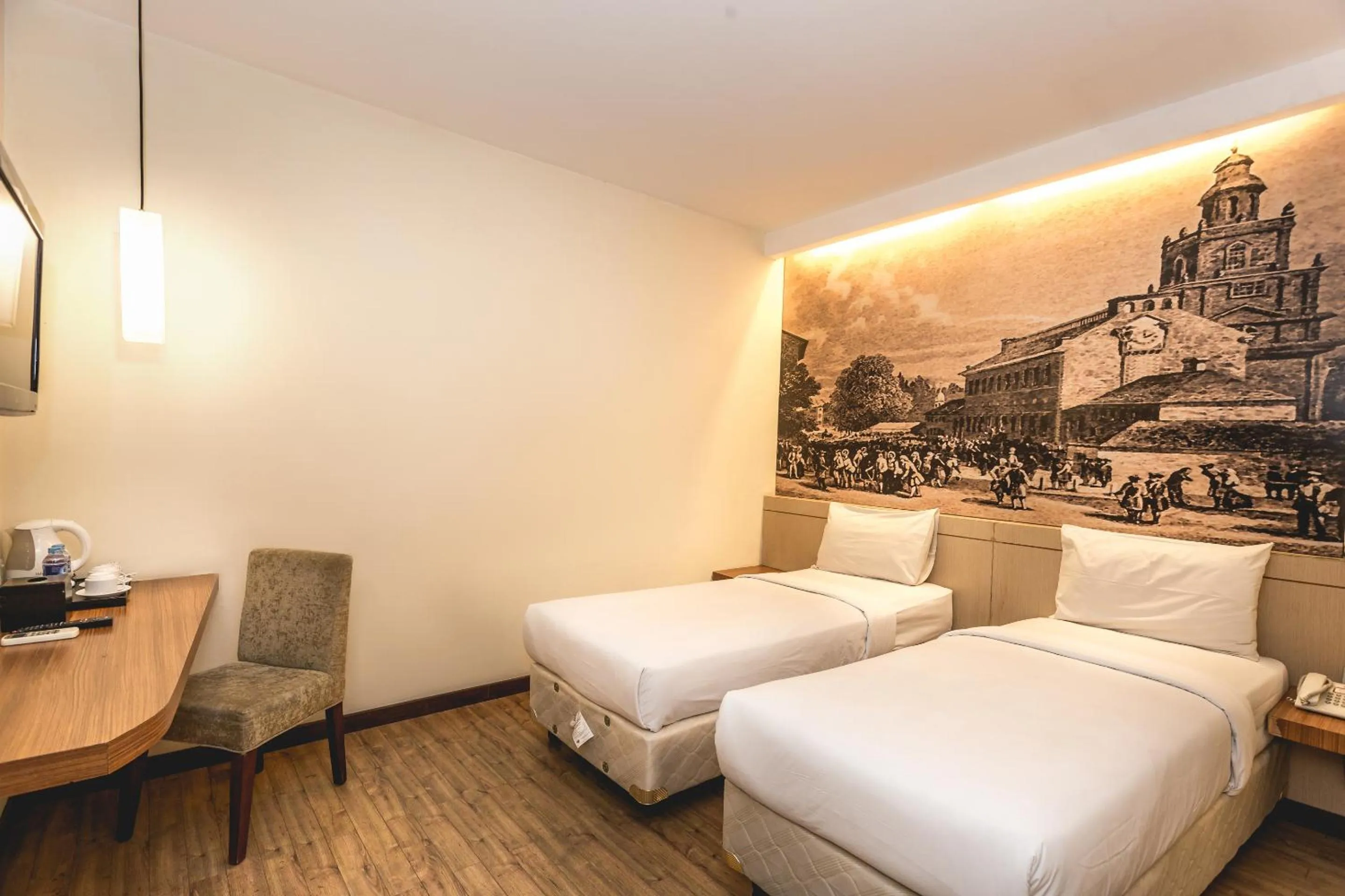 Deluxe Twin Room in Feodora Hotel