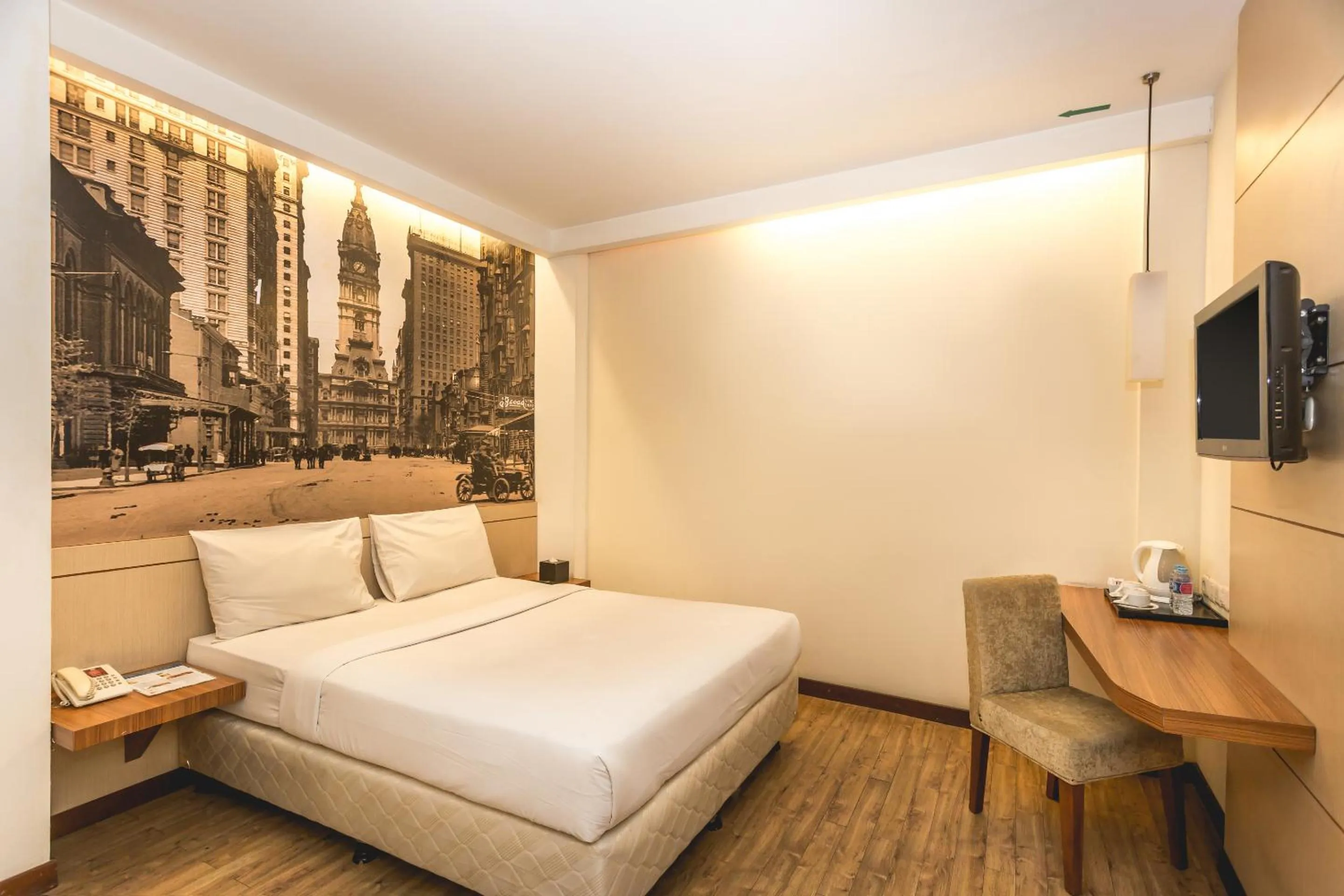 Deluxe Double Room in Feodora Hotel