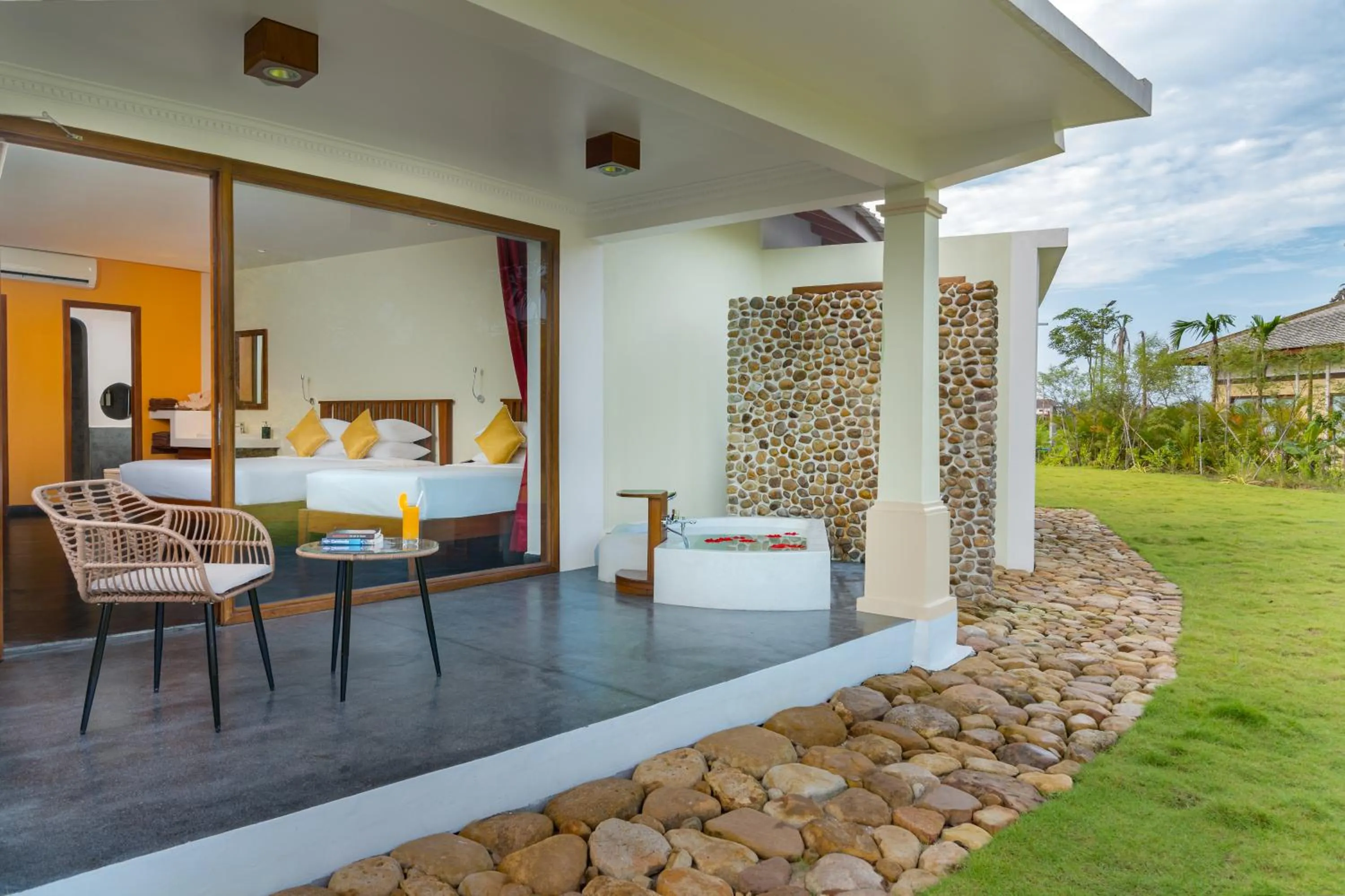 Junior Suite Twin Balcony in Komsan Kampot Resort