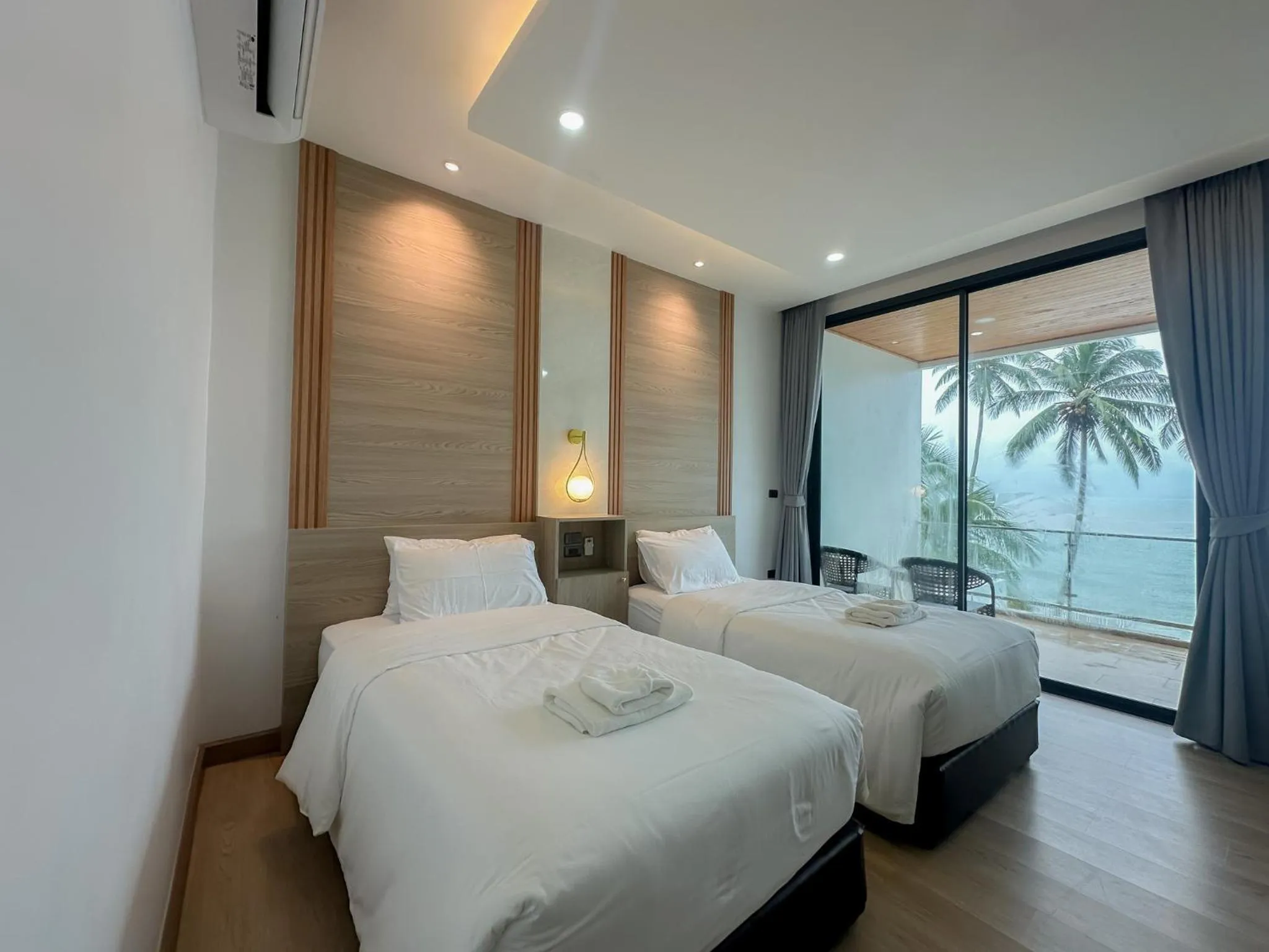 Twin Room with Sea View in 2SIS'S Khanom Resotel