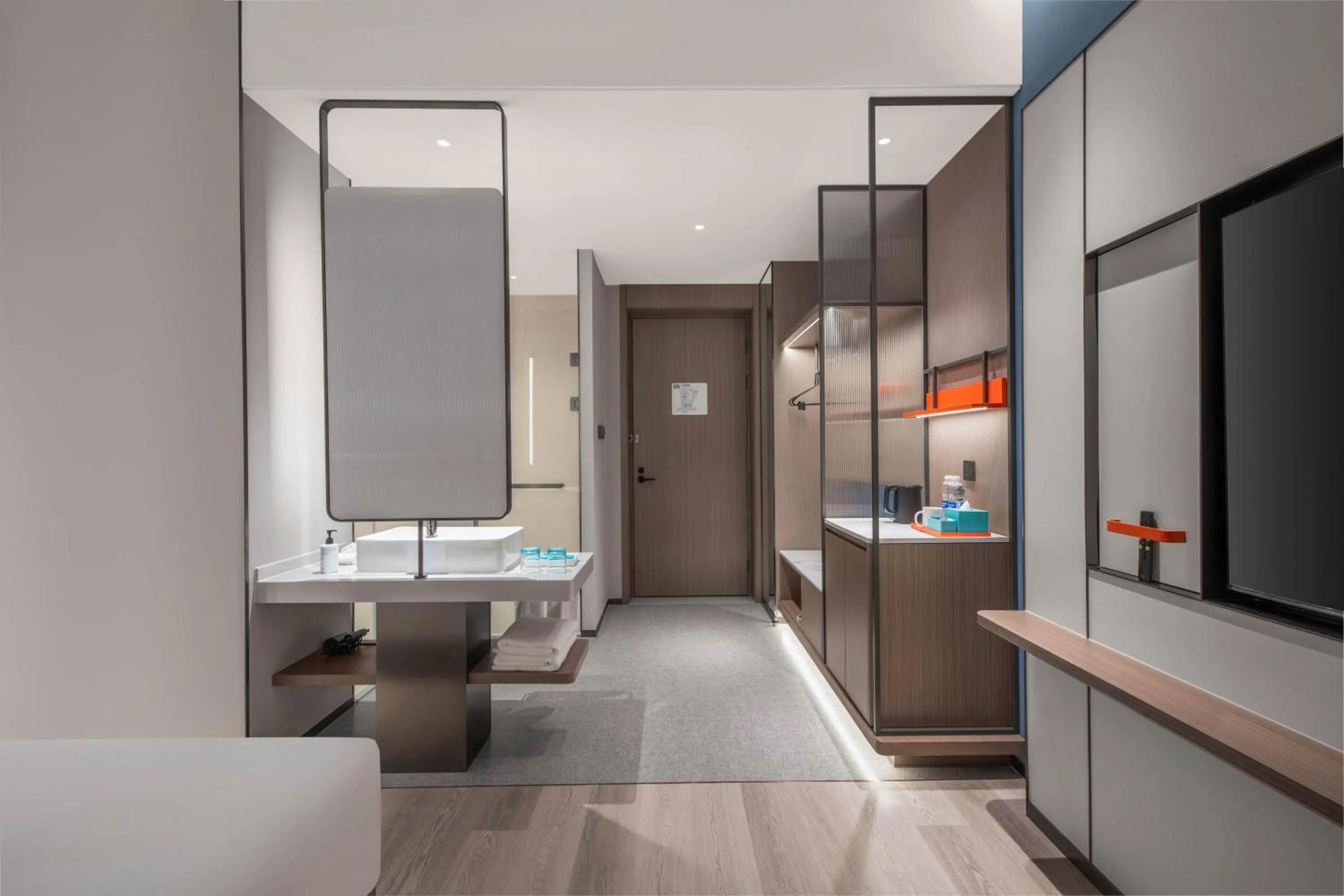 Standard King Room with City View in Holiday Inn Express Hai'an Railway Station by IHG