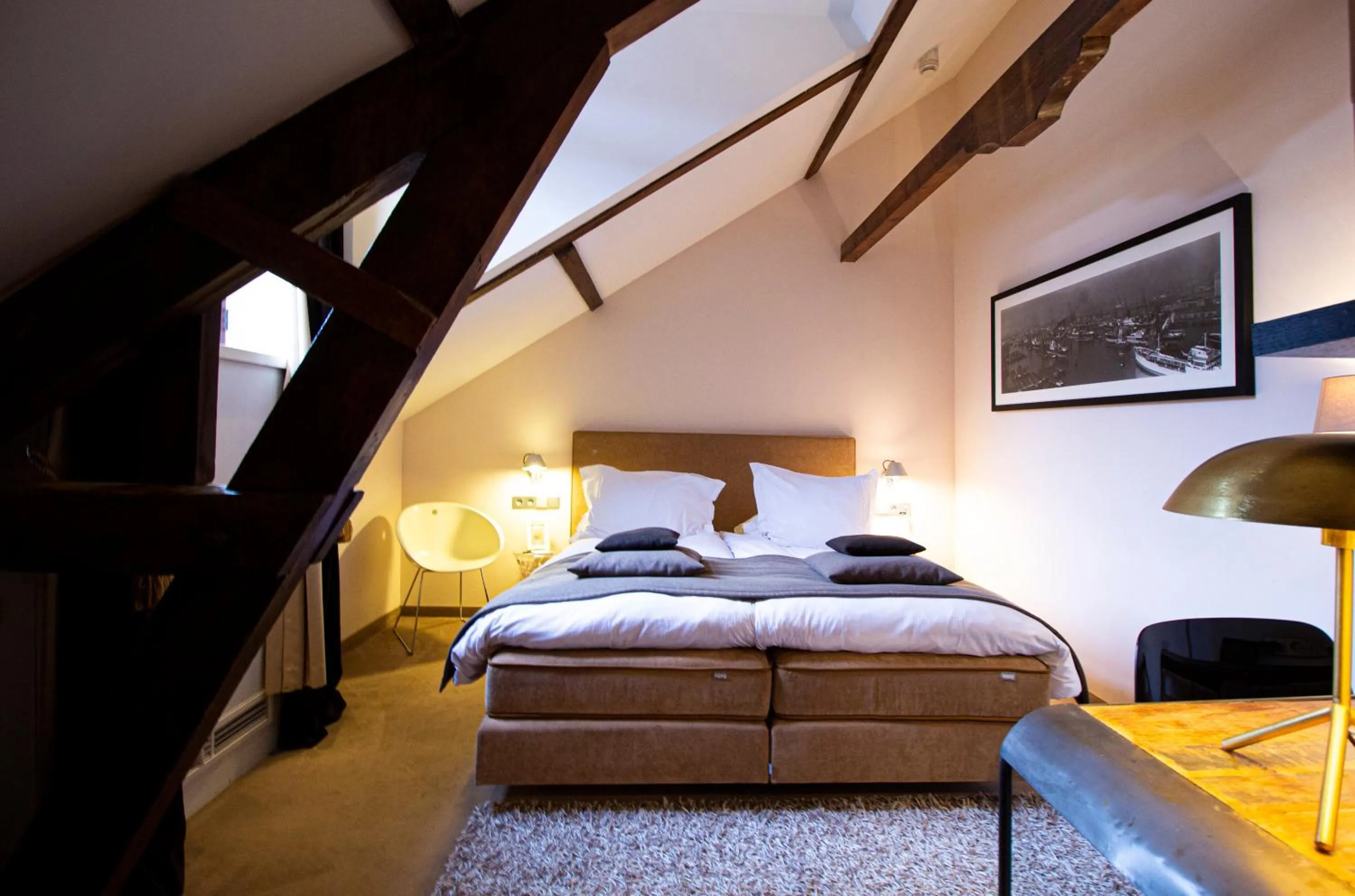 Standard Double Room in Suitehotel Pincoffs