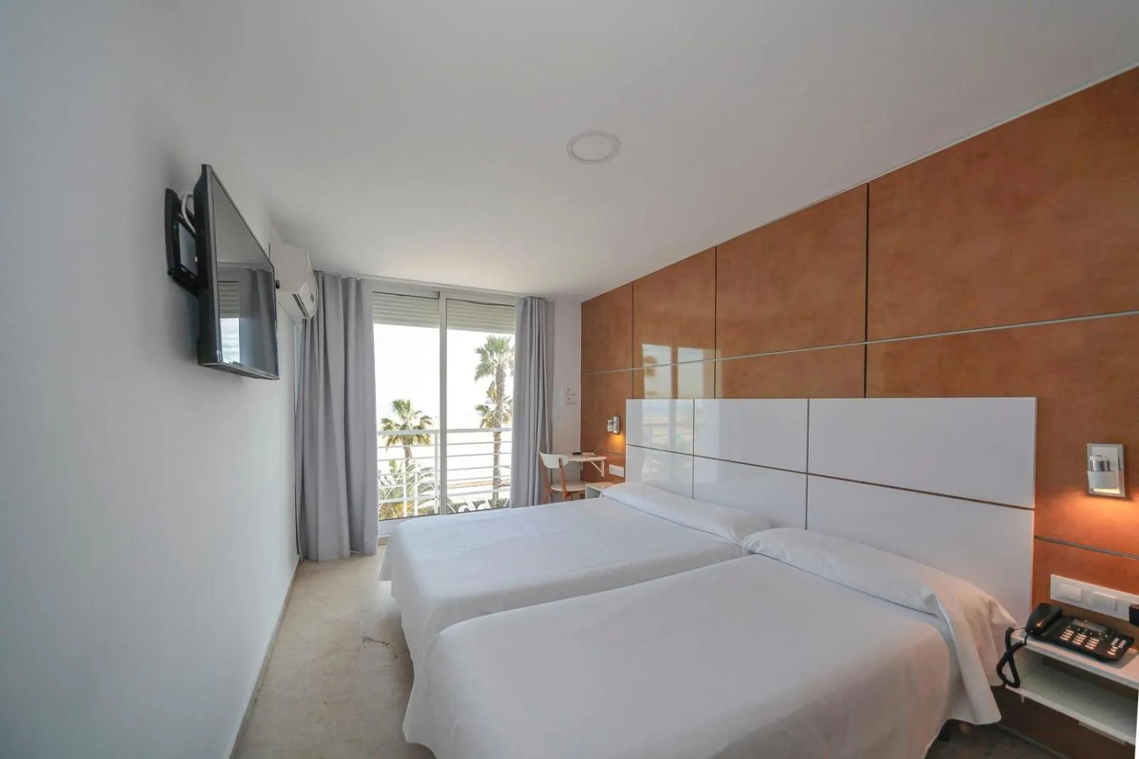 Standard Twin Room with Sea View - single occupancy in Sol Playa