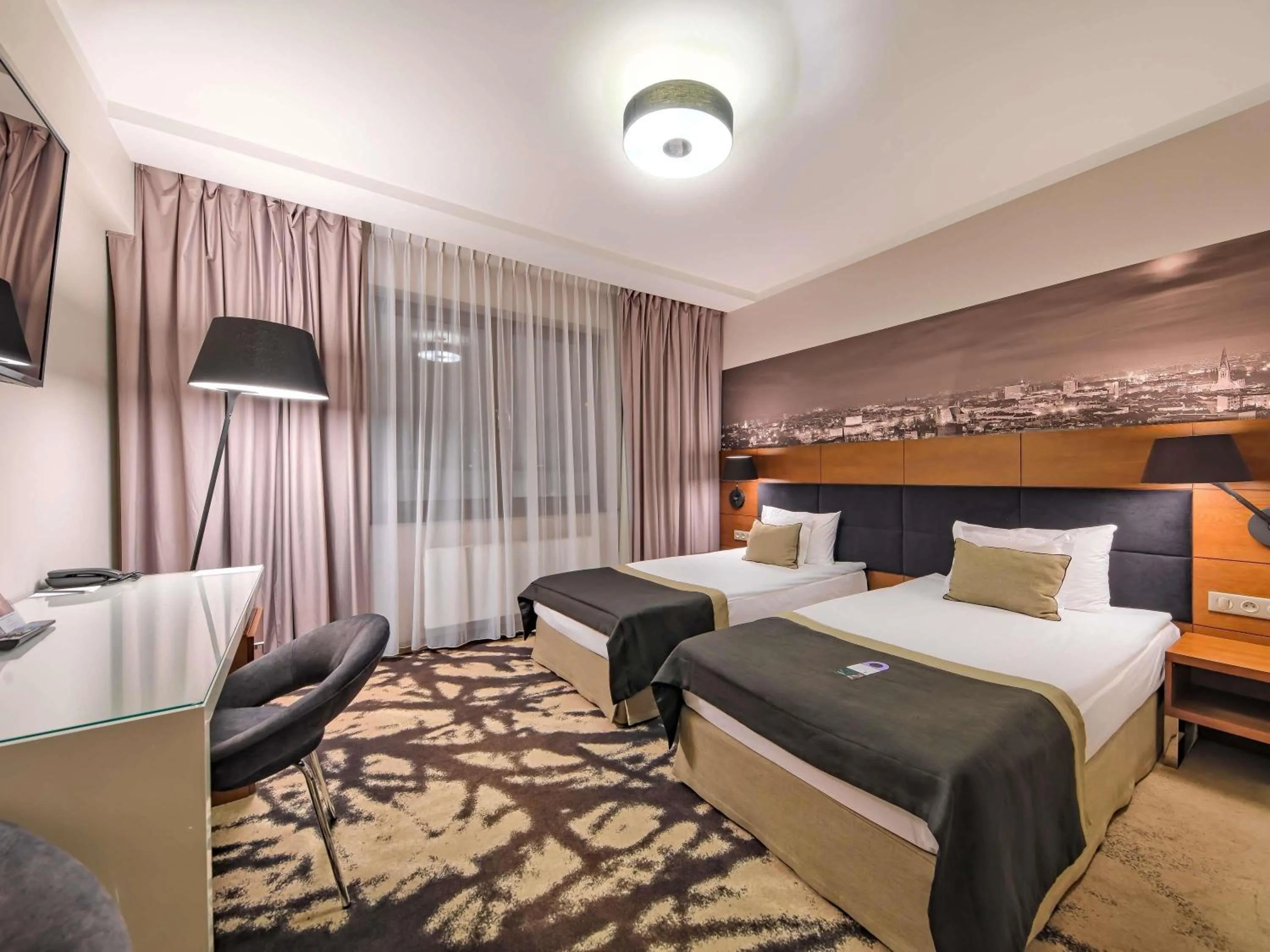 Standard Twin Room in Mercure Bydgoszcz Sepia