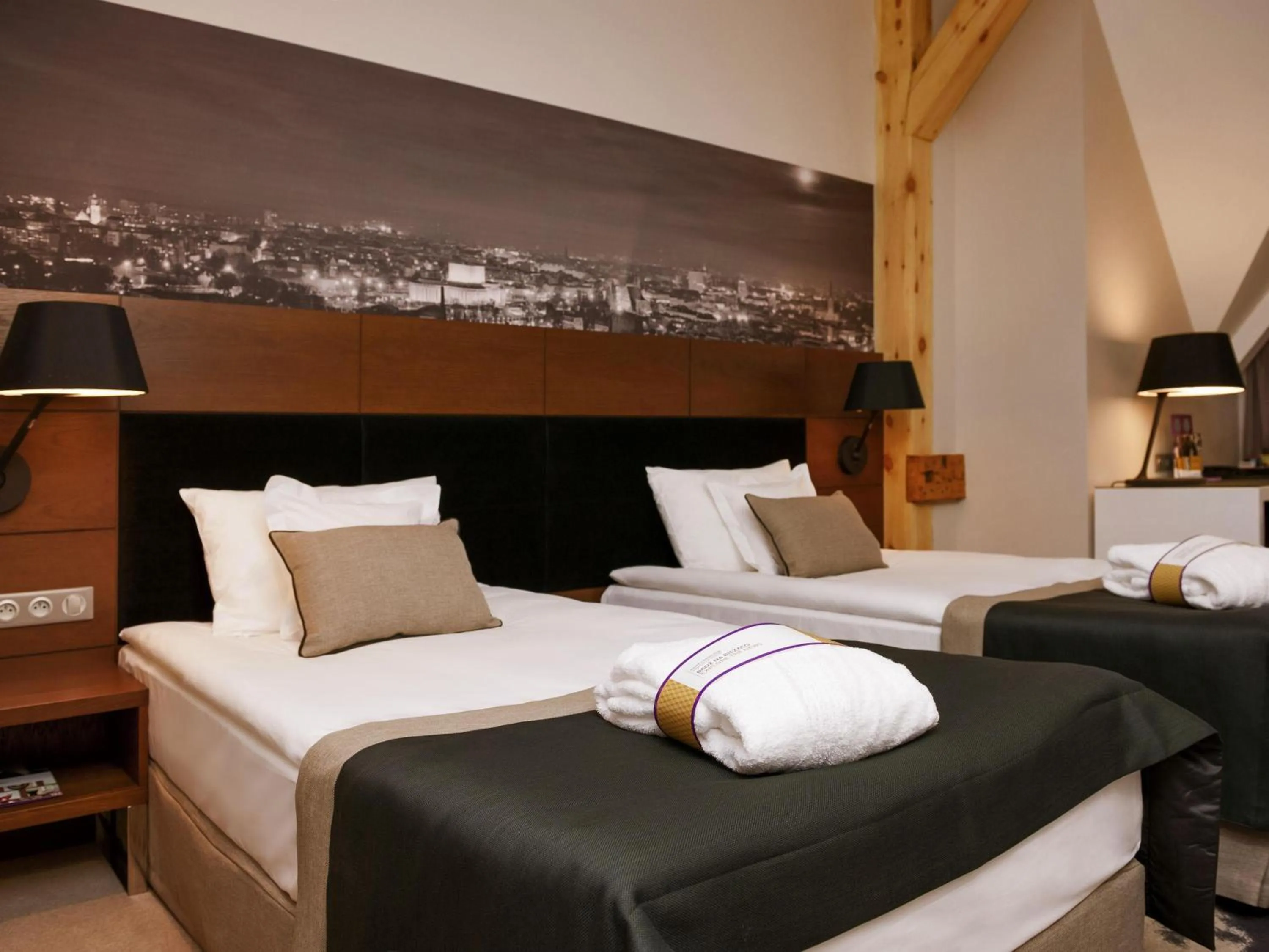 Superior Twin Room in Mercure Bydgoszcz Sepia