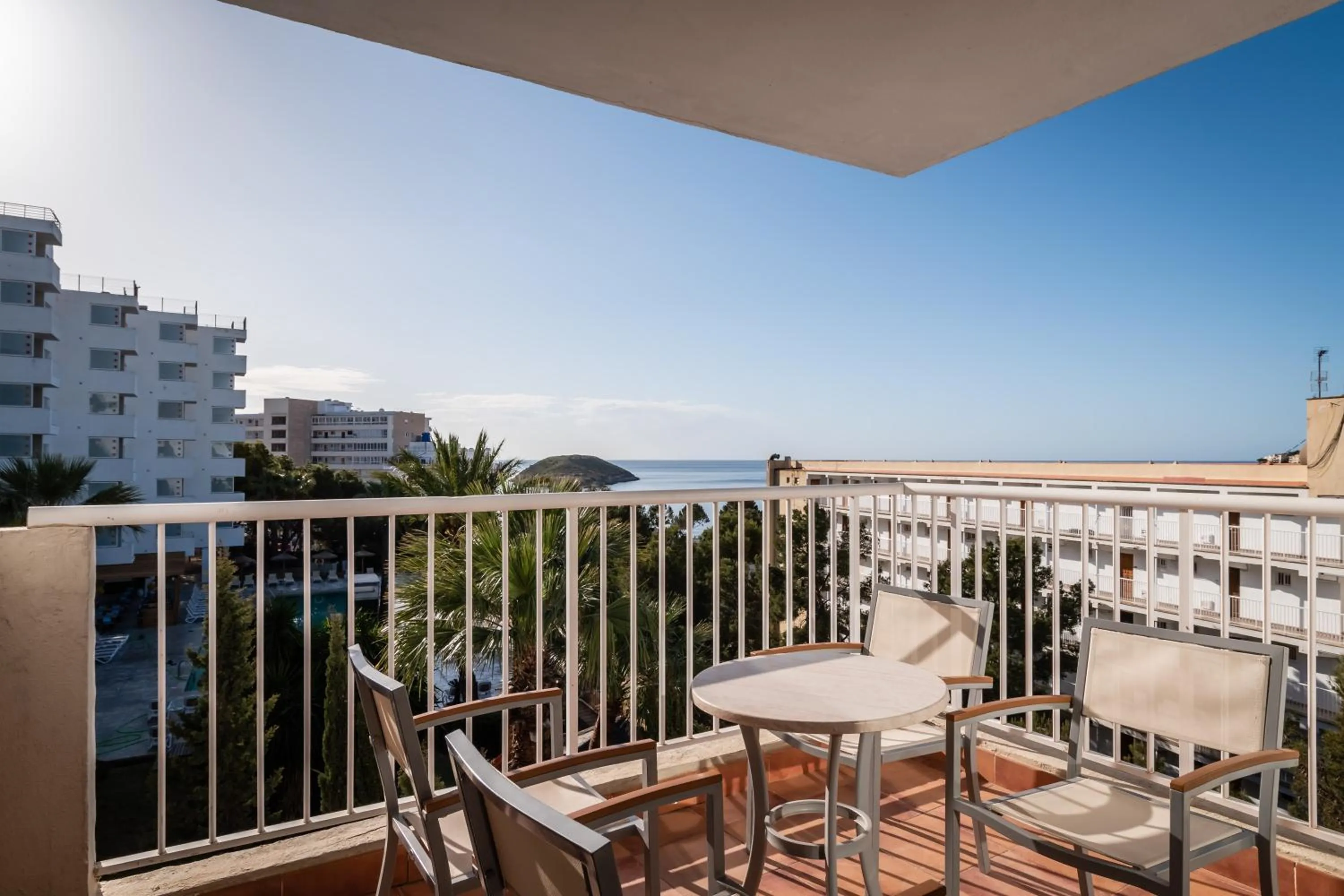 One-Bedroom Apartment Side Sea View in Apartamentos Vistasol