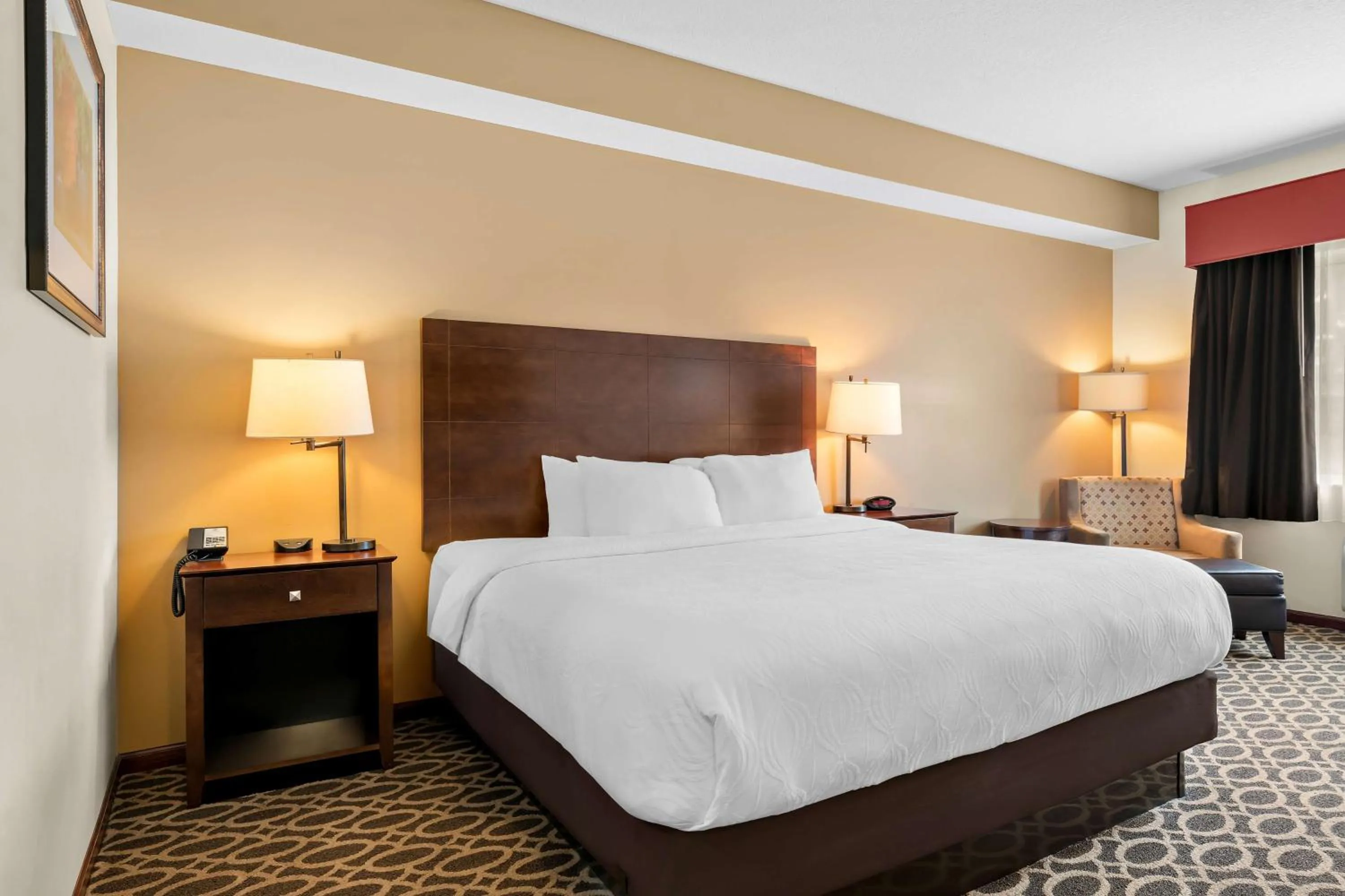 Executive King Room - Mobility Access in Best Western Paradise Inn