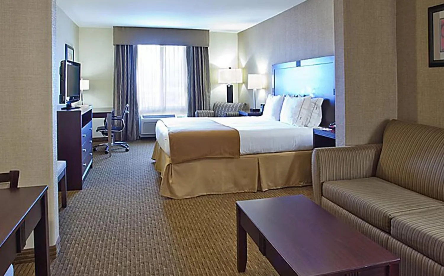 King Studio with Sofa Bed in Blue Way Inn Eagan Extended Stay