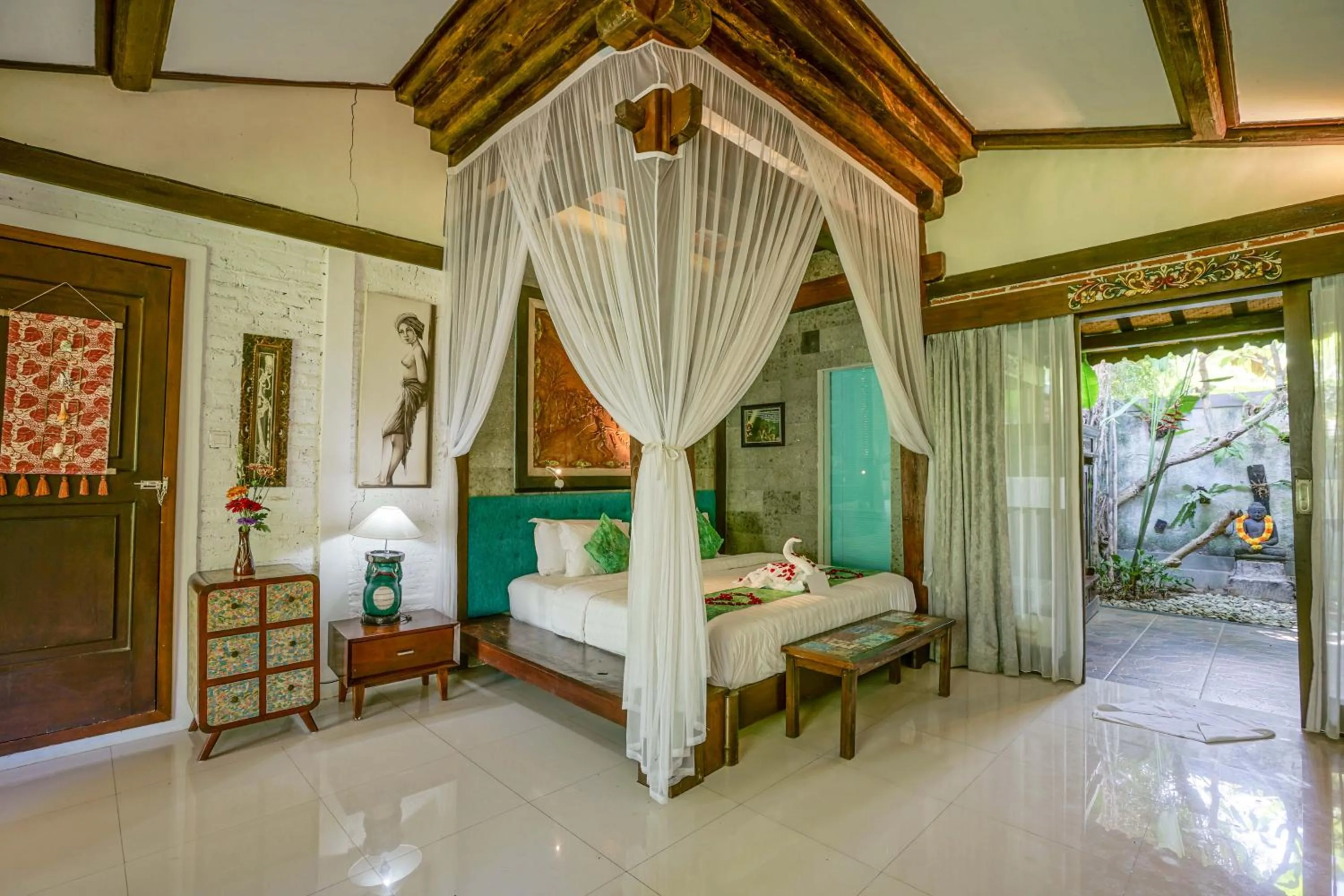 Deluxe Double Room with Balcony in KTS Balinese Villas