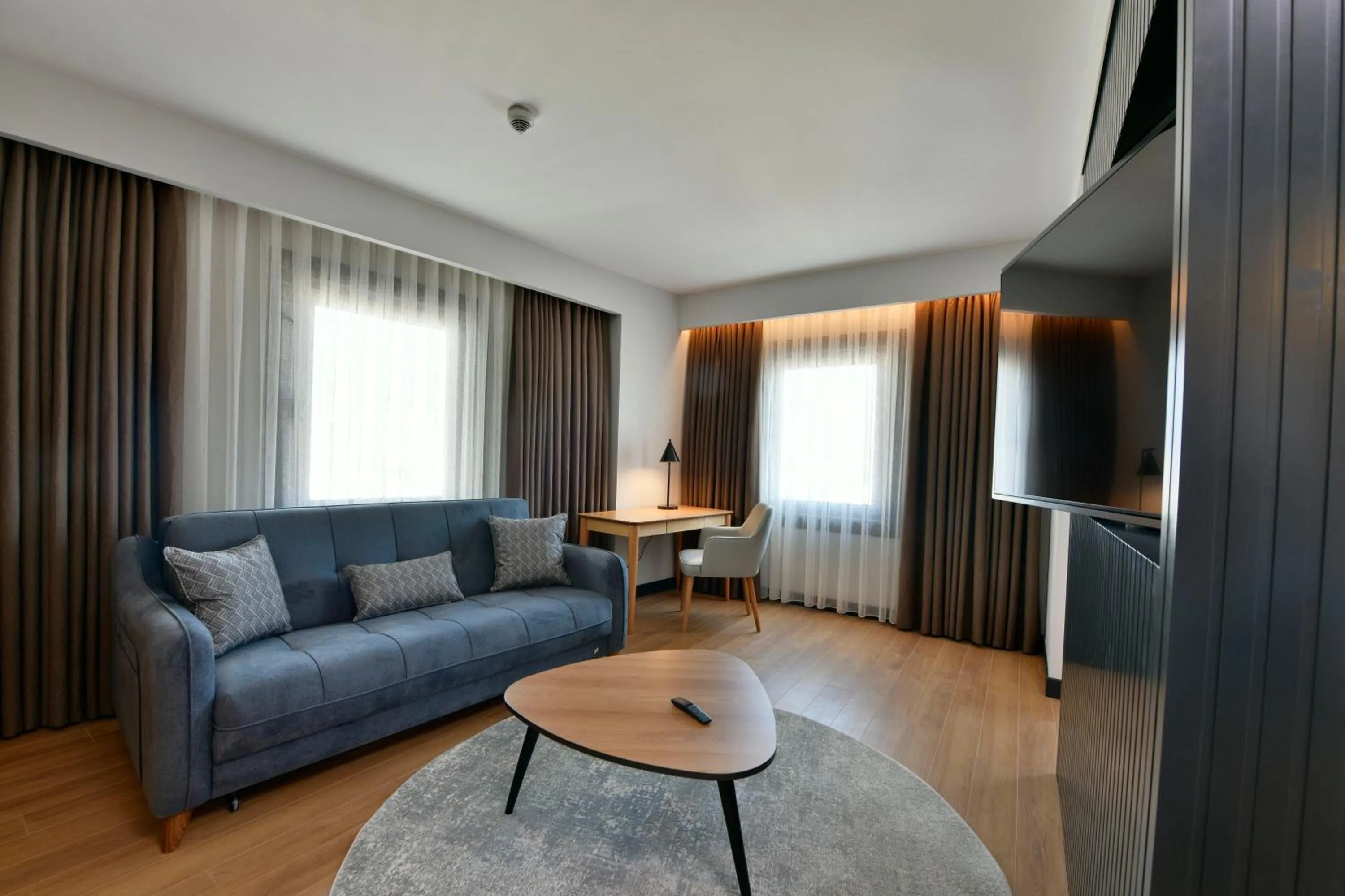Junior Suite with Terrace - Partial Sea View in Radisson Hotel Mersin