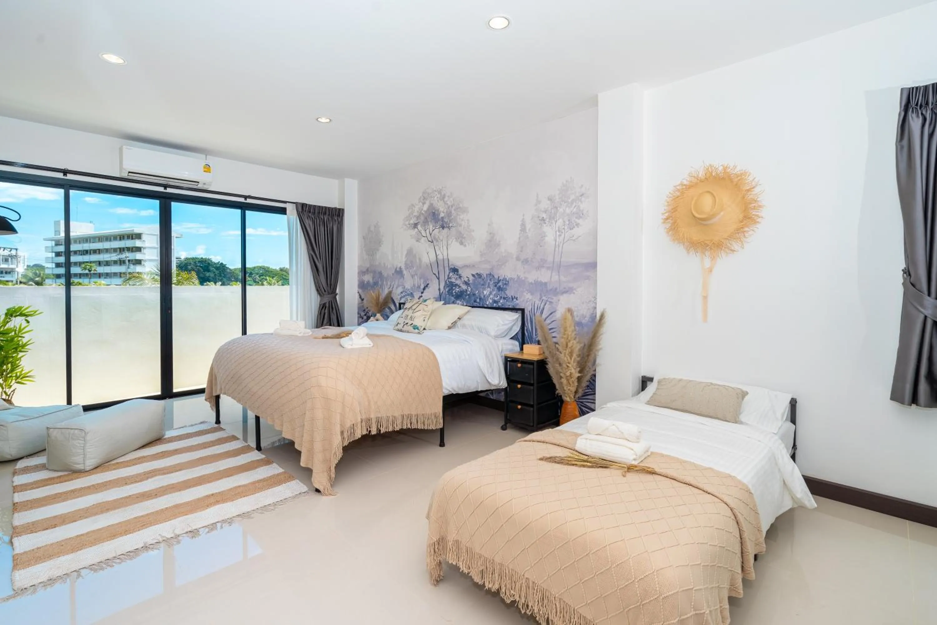 Family Room with Balcony in Mitsu Guesthouse