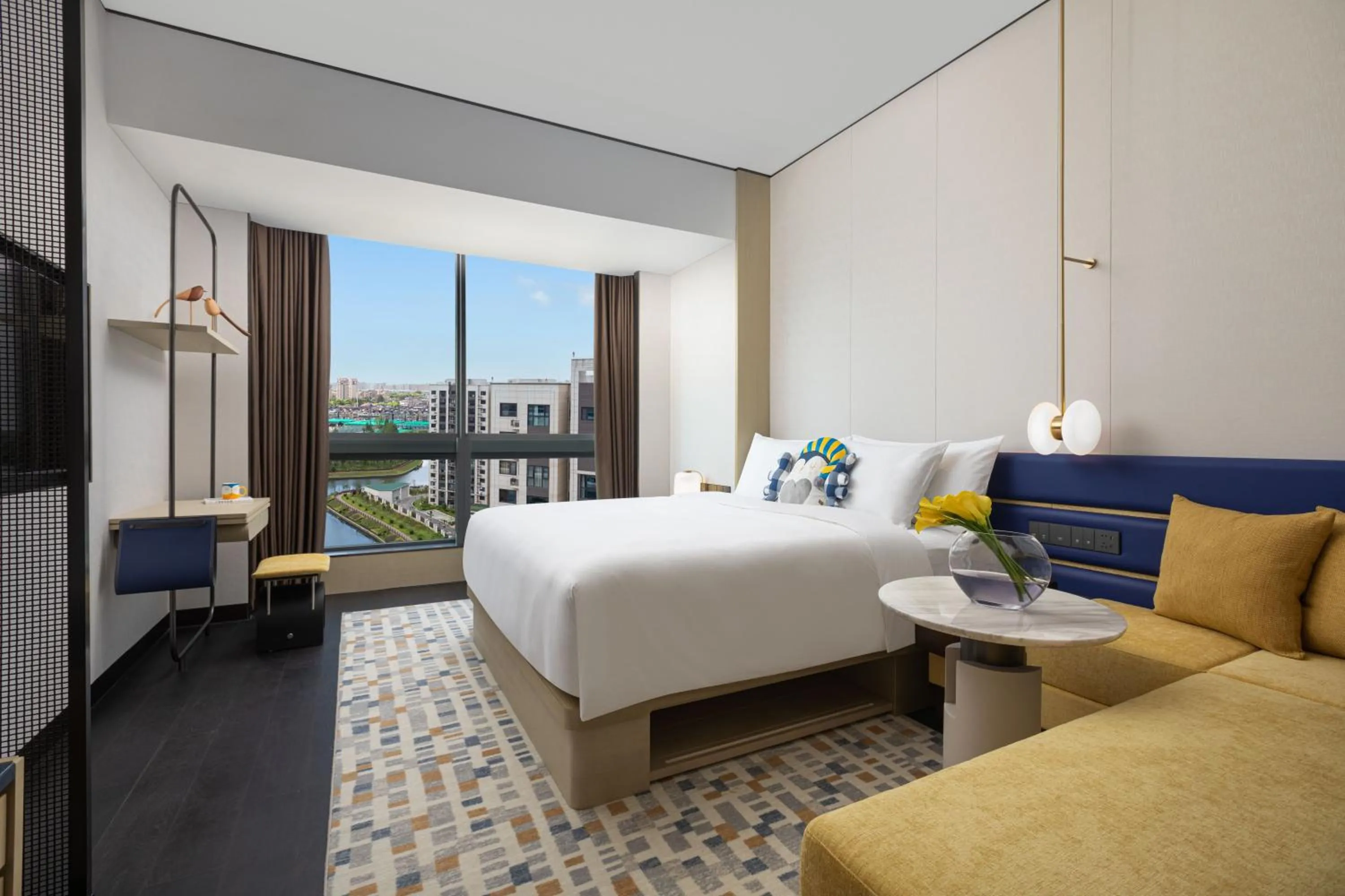 Standard King Room in voco Suites Shanghai Hongqiao CBD by IHG