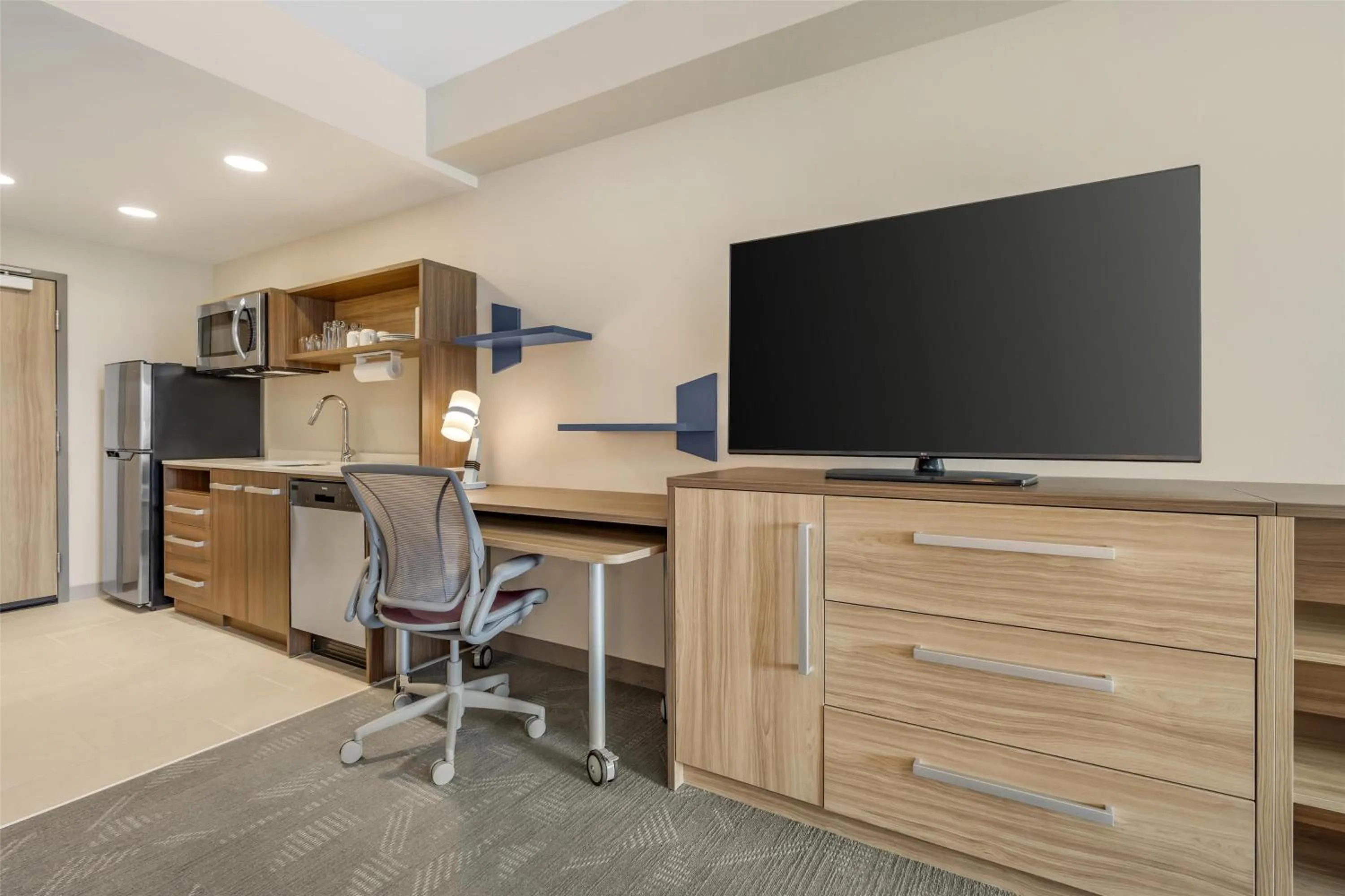 One-Bedroom King Suite in Home2 Suites By Hilton Bozeman Four Corners