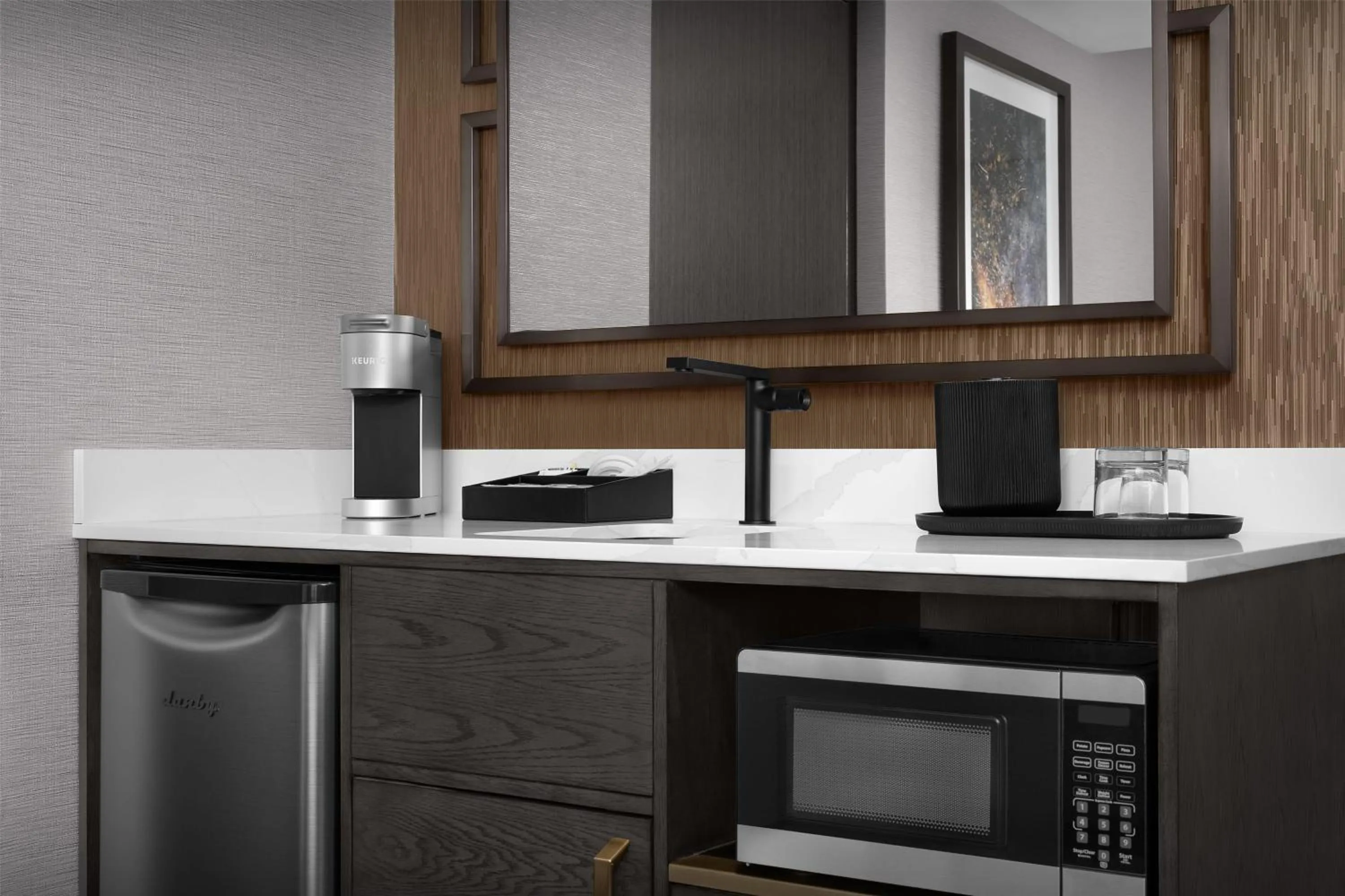 King Studio Suite - Hearing Accessible in Embassy Suites By Hilton Pigeon Forge Resort