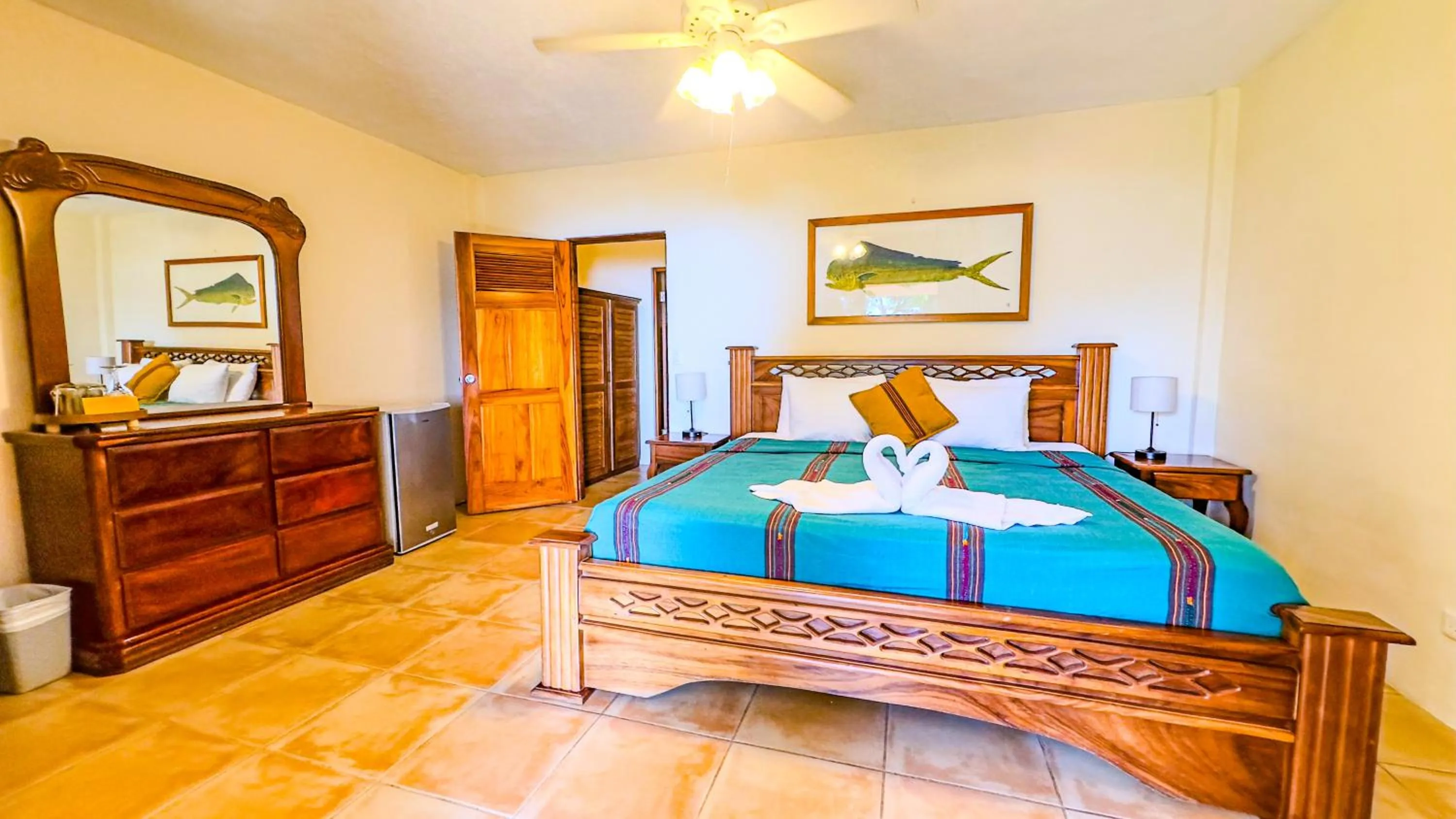 Quadruple Room with Sea View in Mango Moon Villa