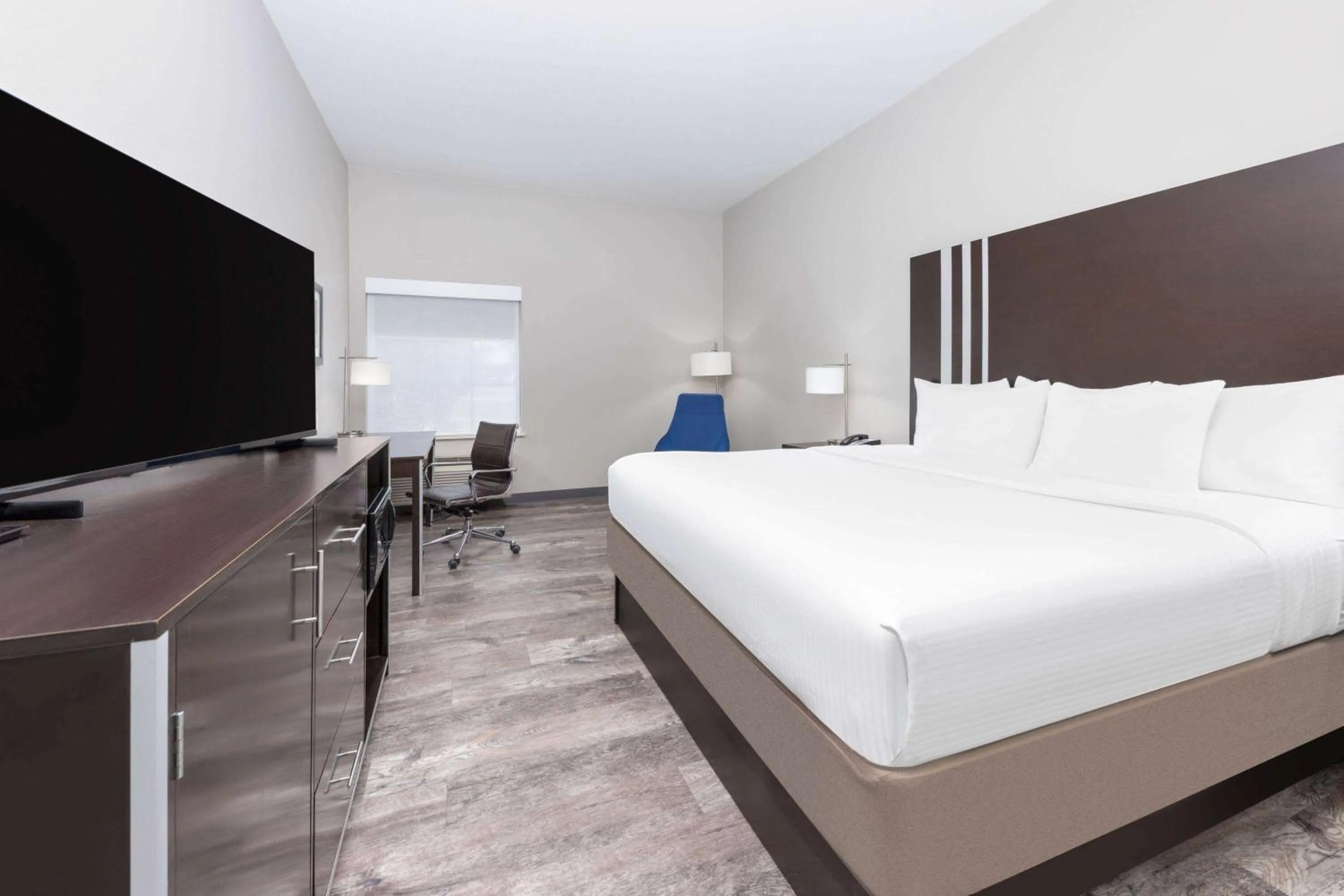 King Room - Non-Smoking in La Quinta by Wyndham Tyler - University Area