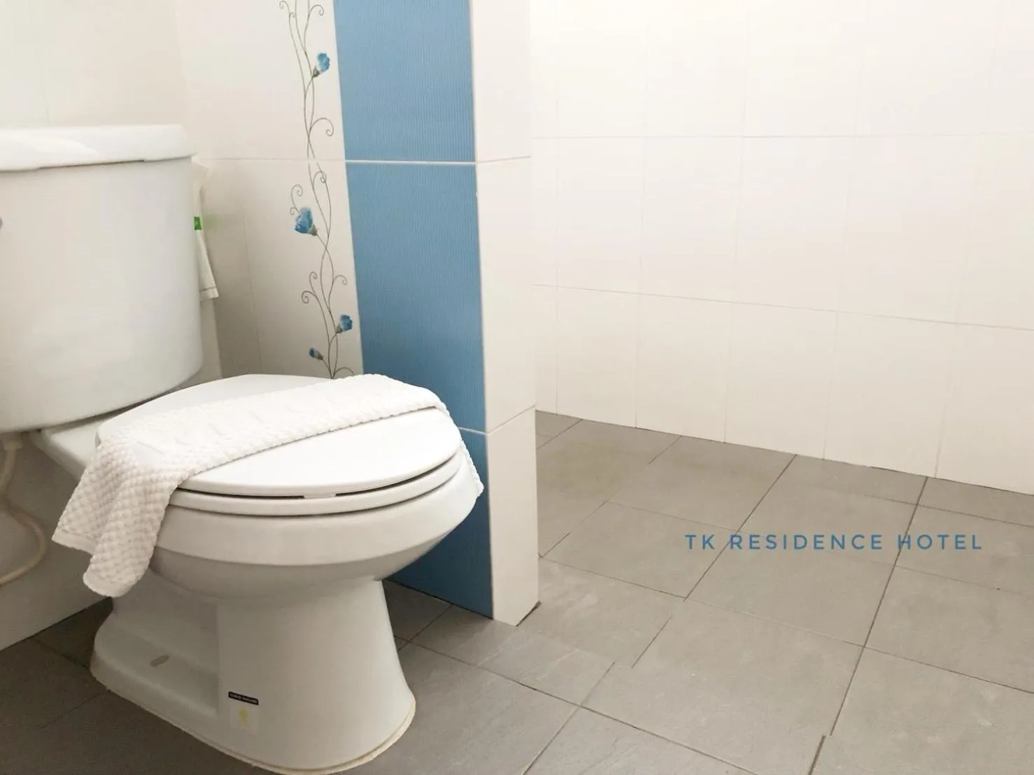 Standard Twin Room in TK residence