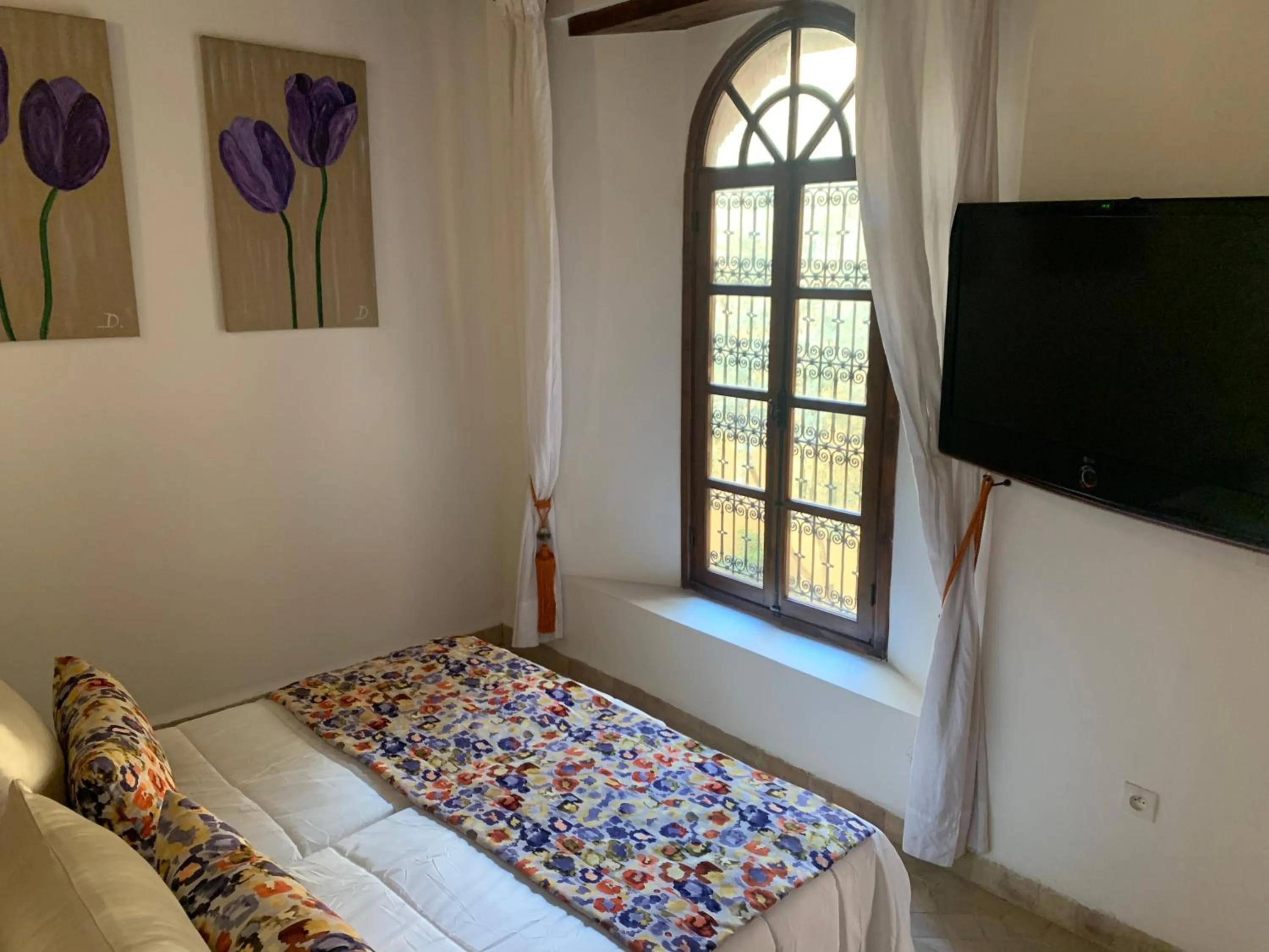 Basic Double Room in Riad Dar Pierre
