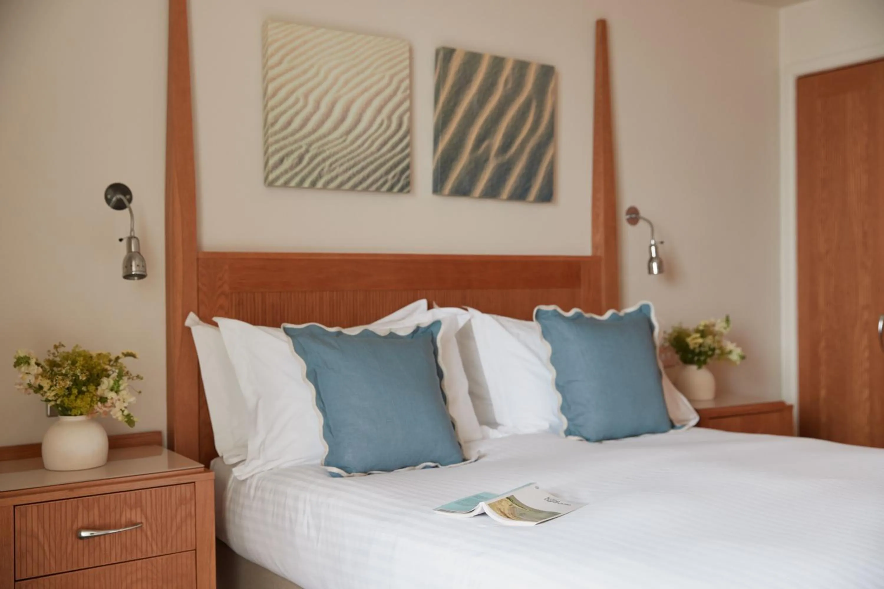 Room with Ocean View in L’Horizon Beach Hotel & Spa