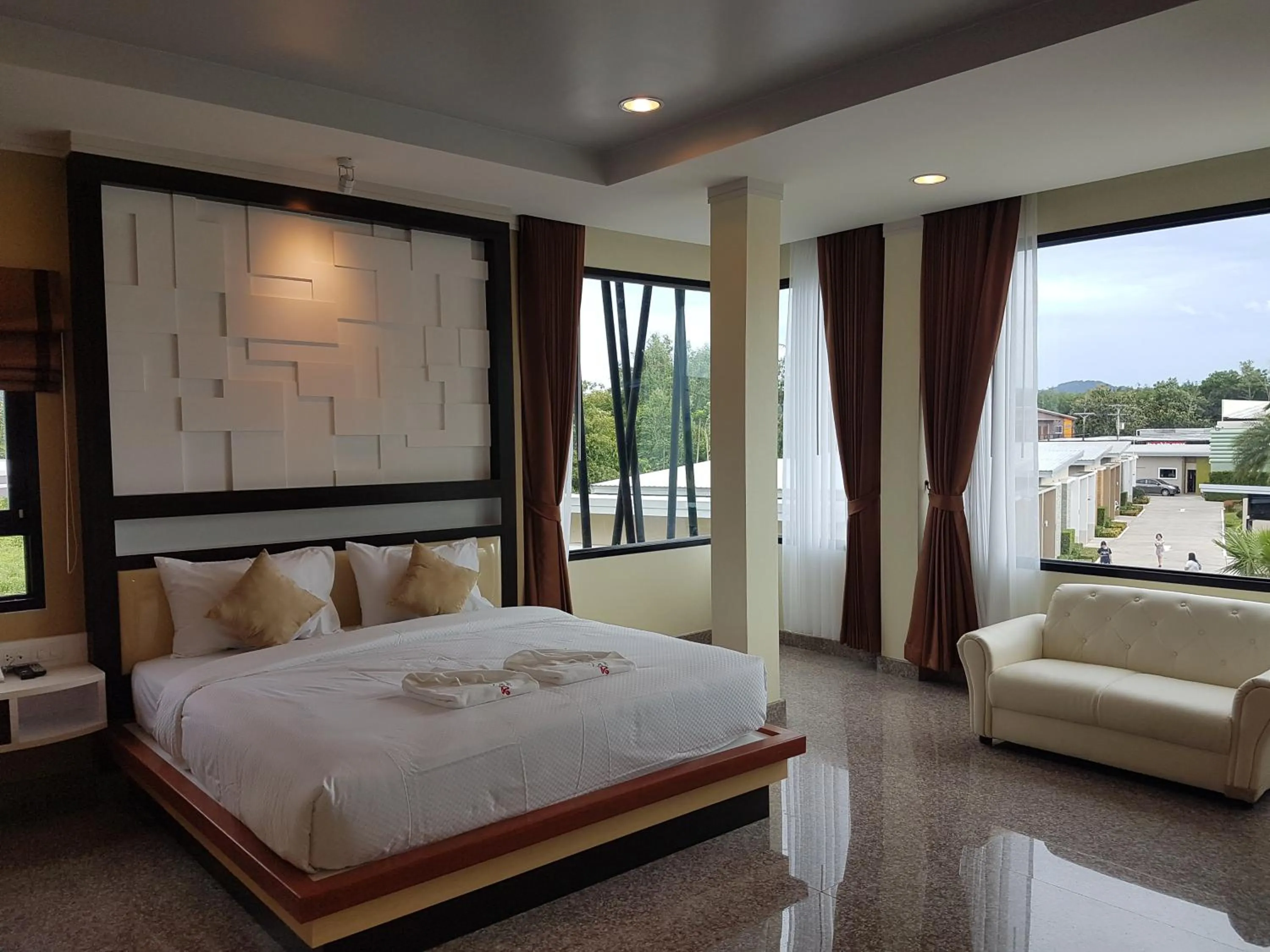 Suite in Smile Resort Thungsong
