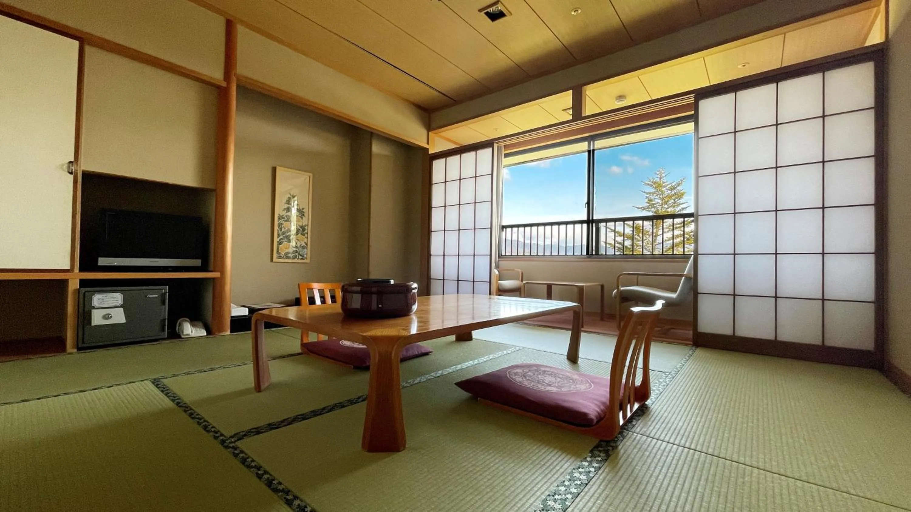 Japanese-Style Standard Room with Private Bathroom - Seaside in Miyajima Morinoyado