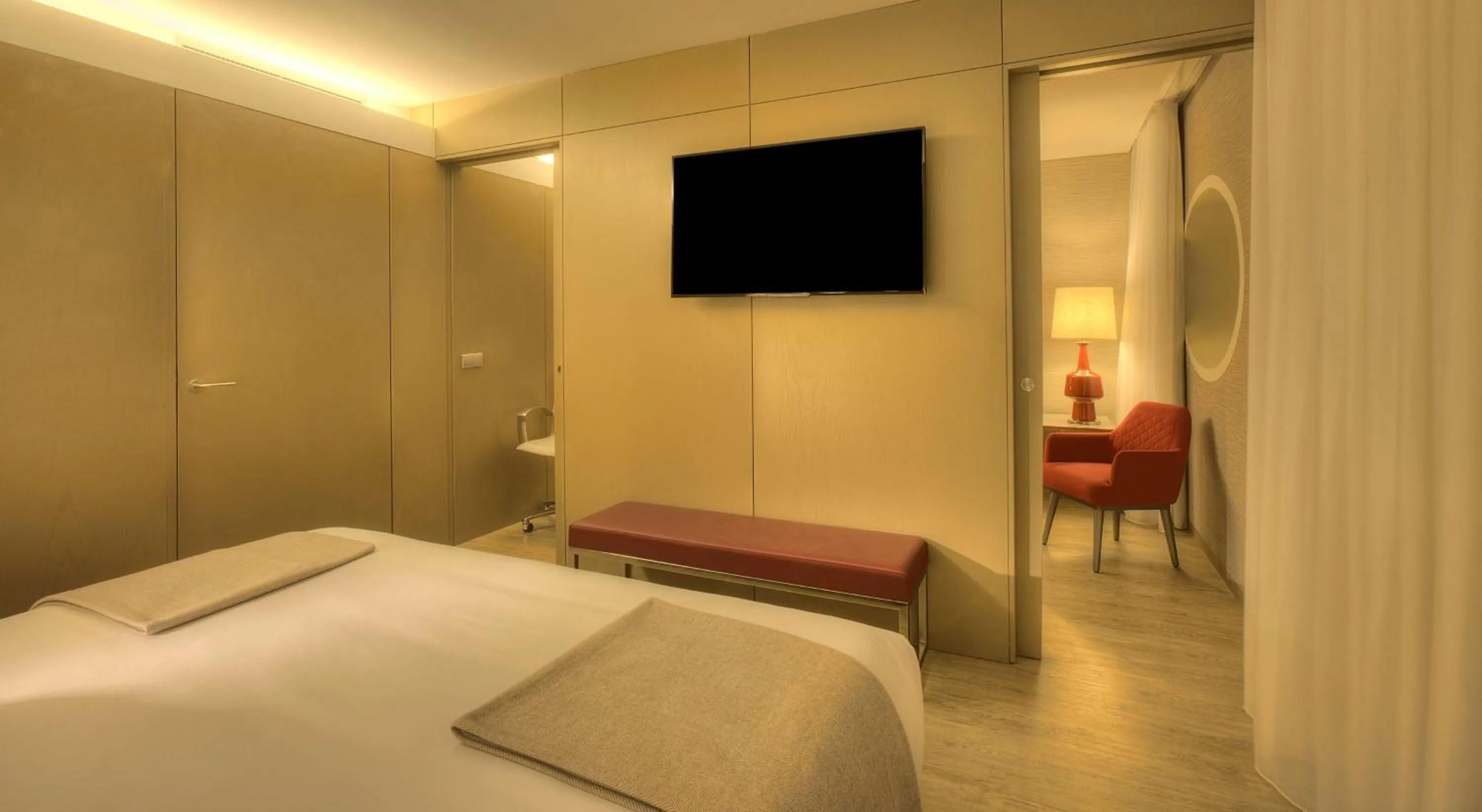 Family Room with View in NH Collection Porto Batalha