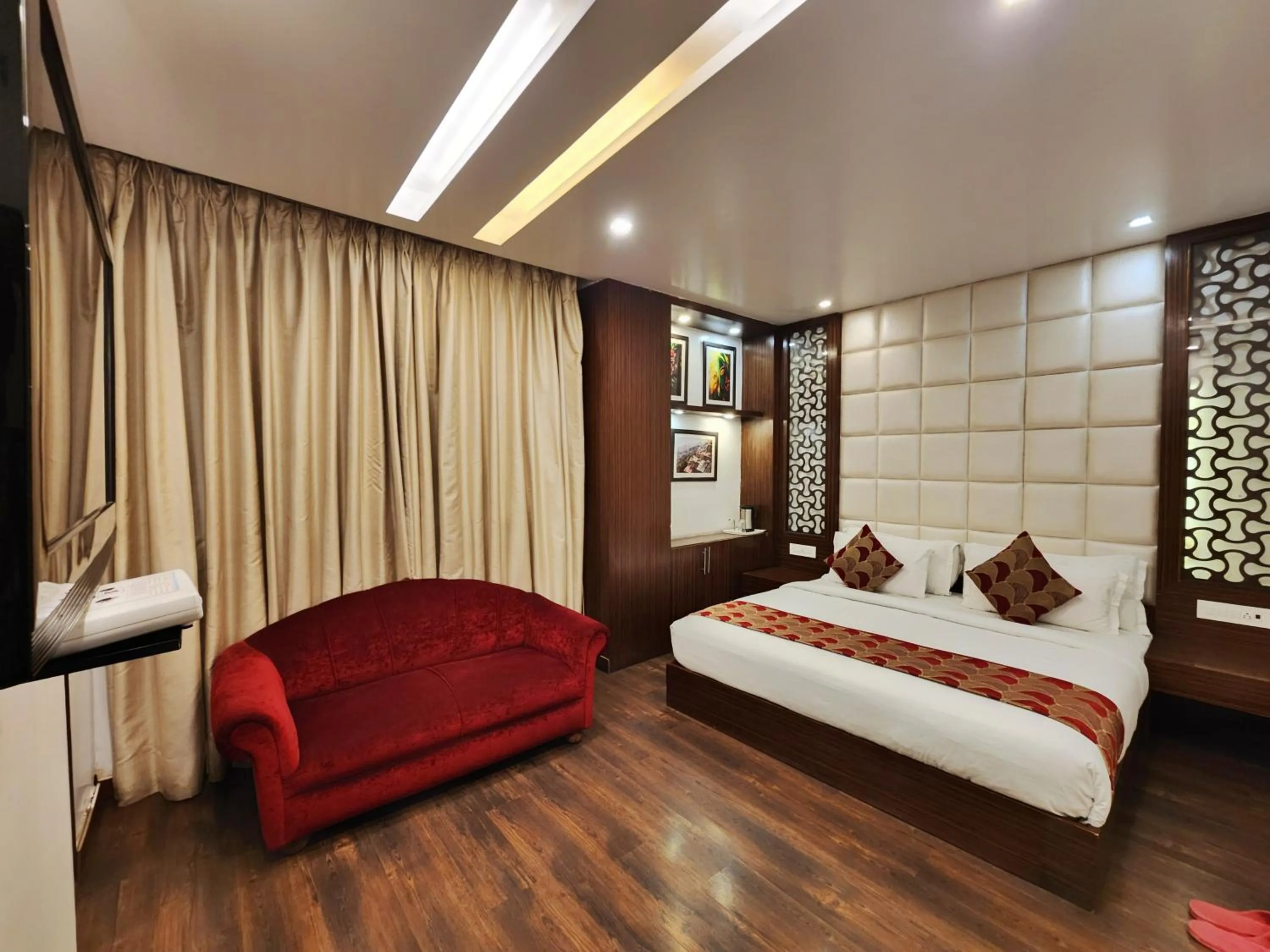 Family Suite in Hotel Surya Shimla