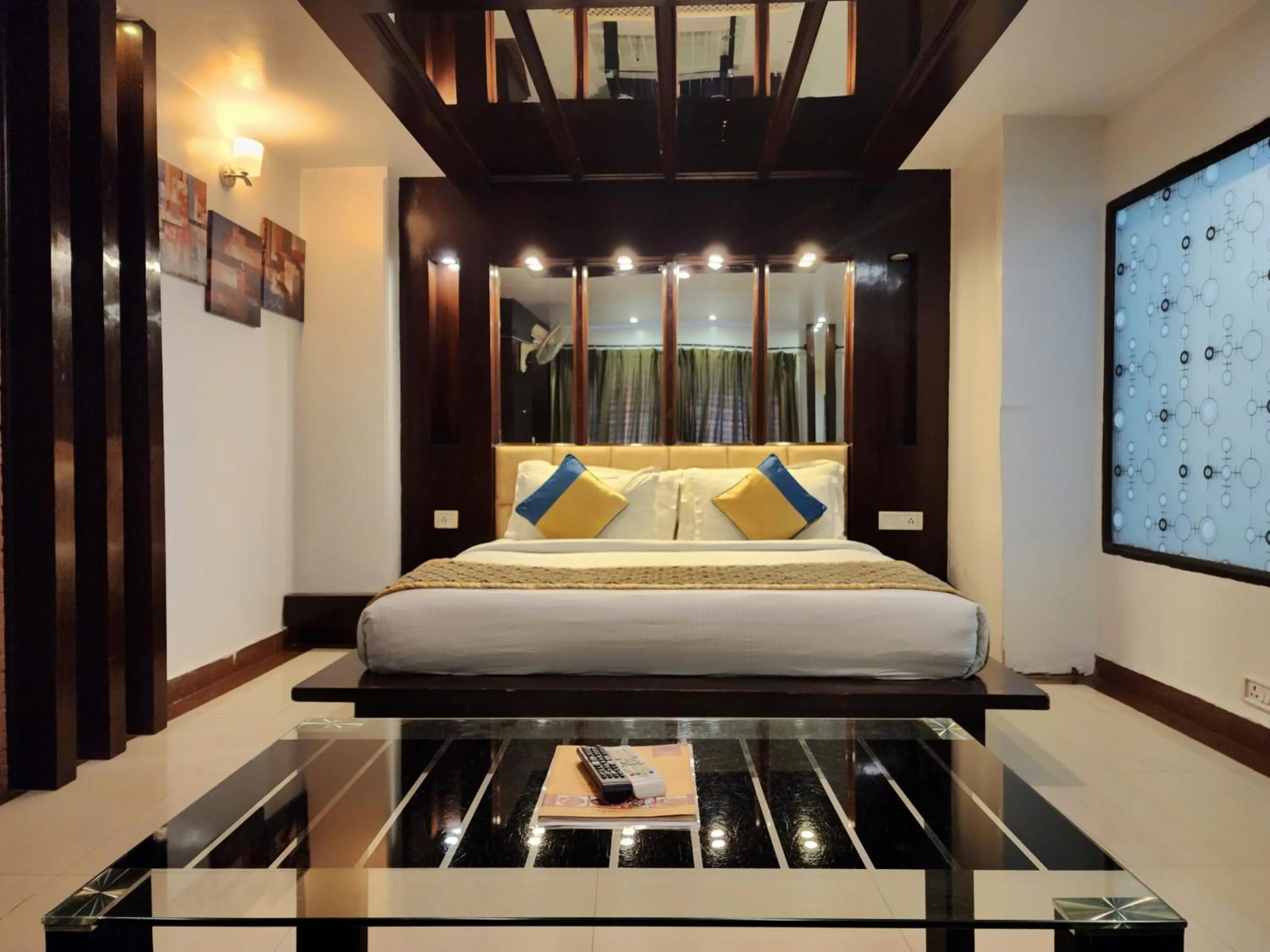 Honeymoon Suite in Hotel Surya Shimla