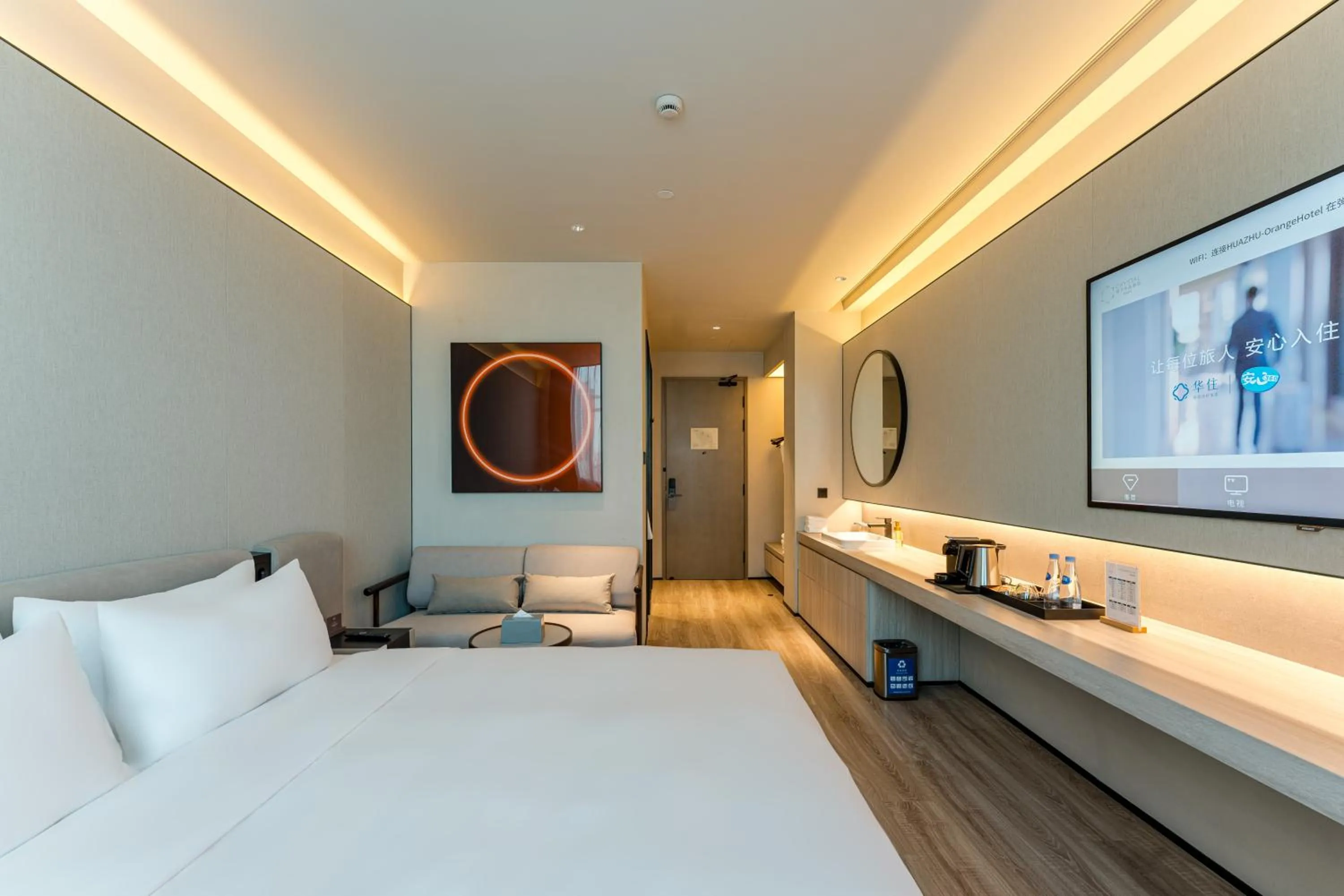 Double Room in Crystal Hotel Shanghai North Sichuan Road on the Bund