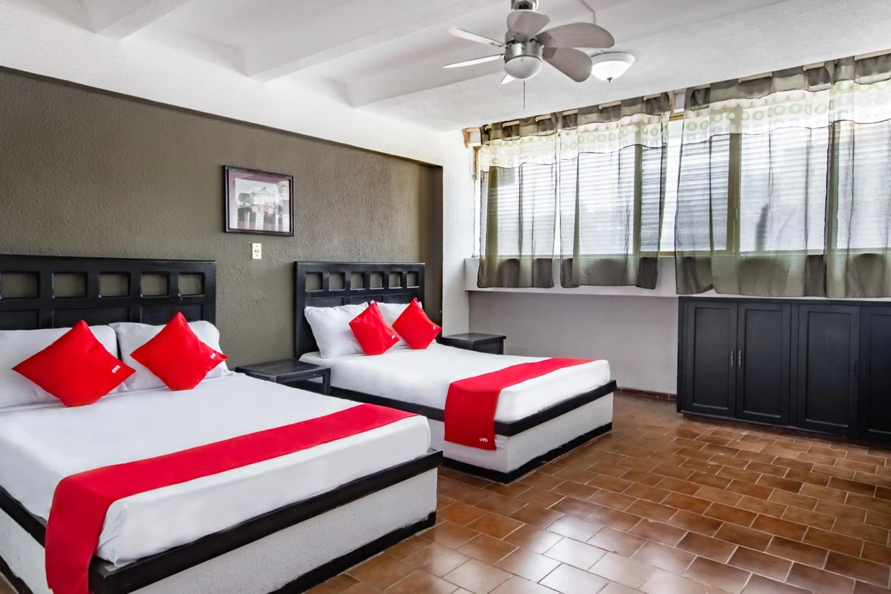 Standard Double Room with Two Double Beds in OYO Hotel Halley