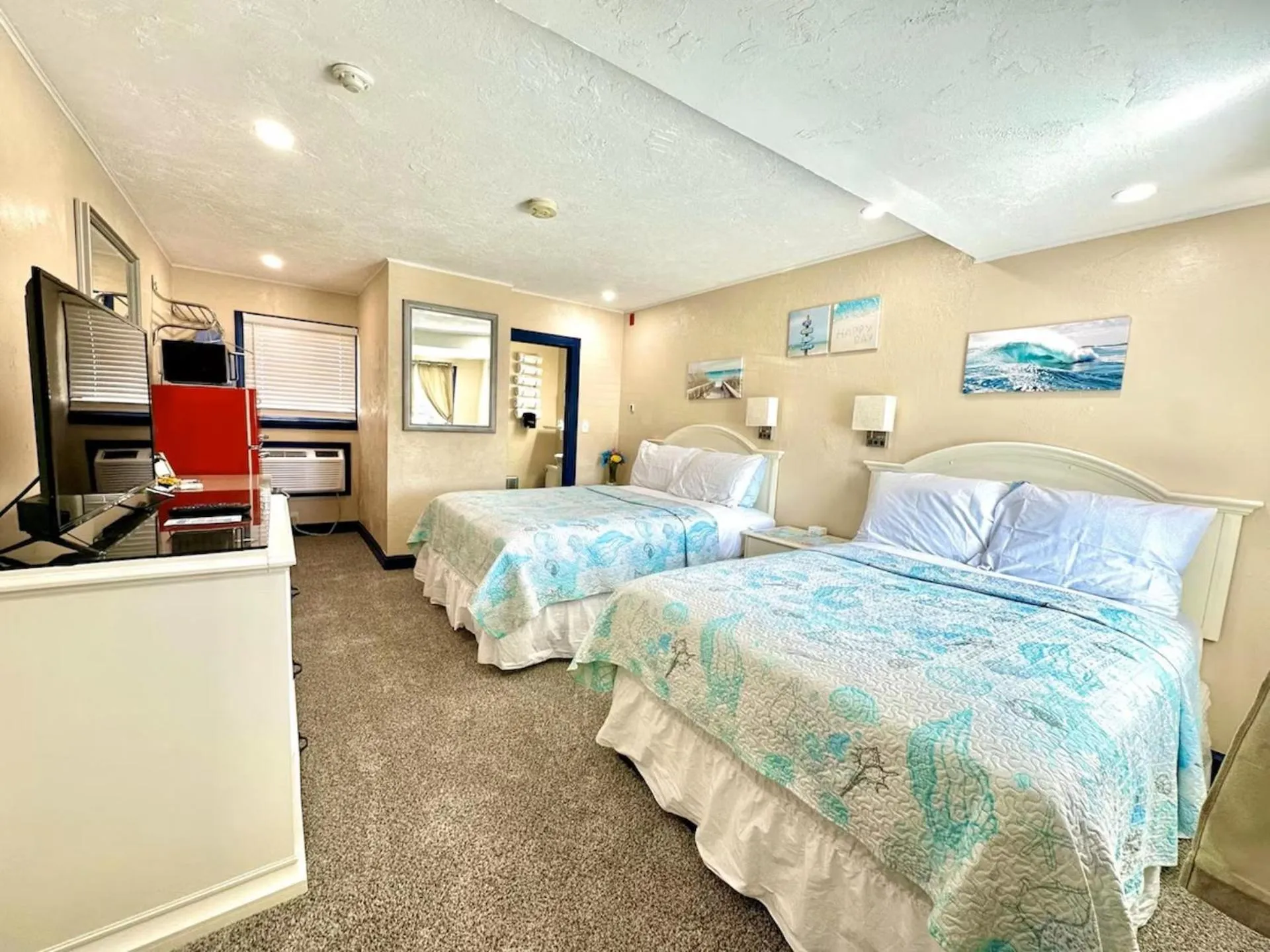Classic Quadruple Room in The Inn at Buzzards Bay