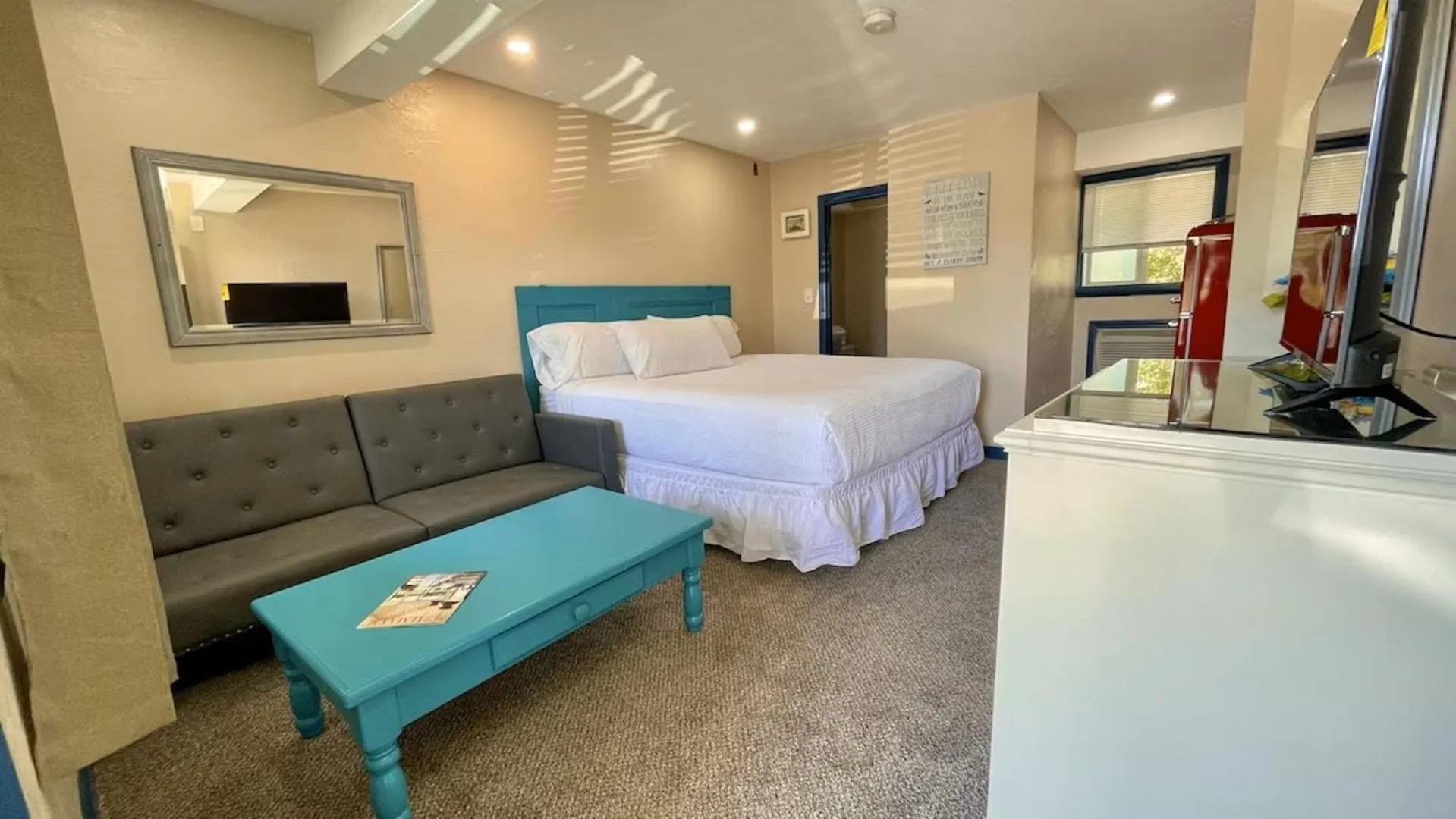 King Room in The Inn at Buzzards Bay