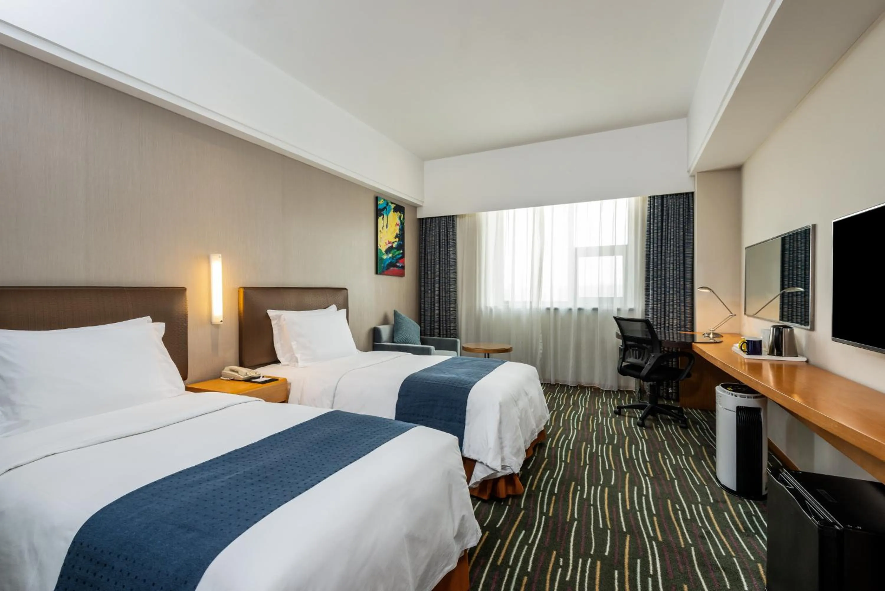 Superior Twin Room in Holiday Inn Express Shanghai New Jinqiao by IHG