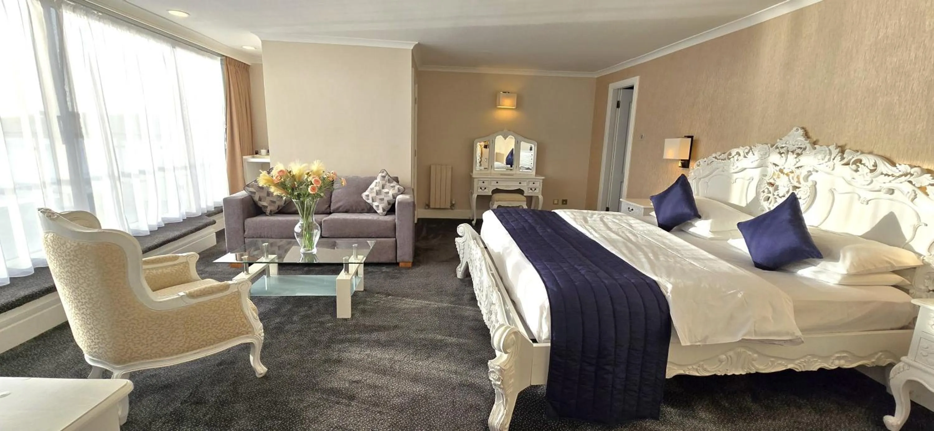 Penthouse Suite with Sea View in The Empress Hotel