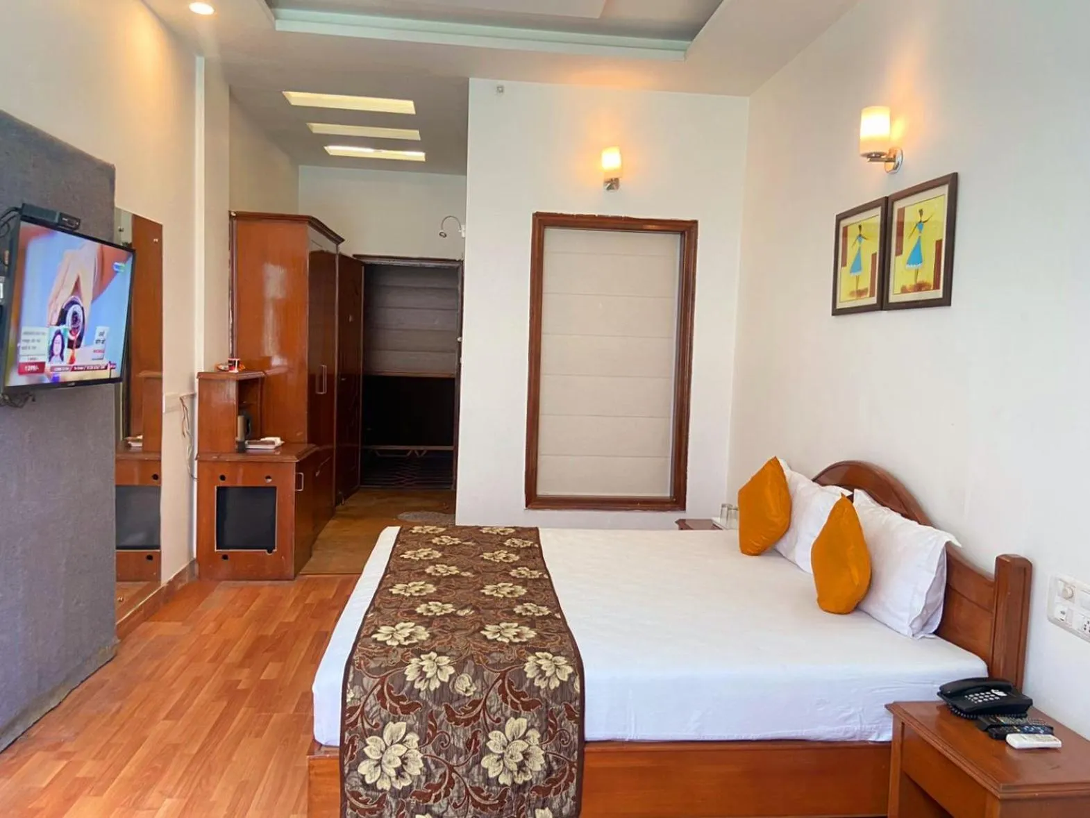 Deluxe Double Room in Modi Hotel & Resorts
