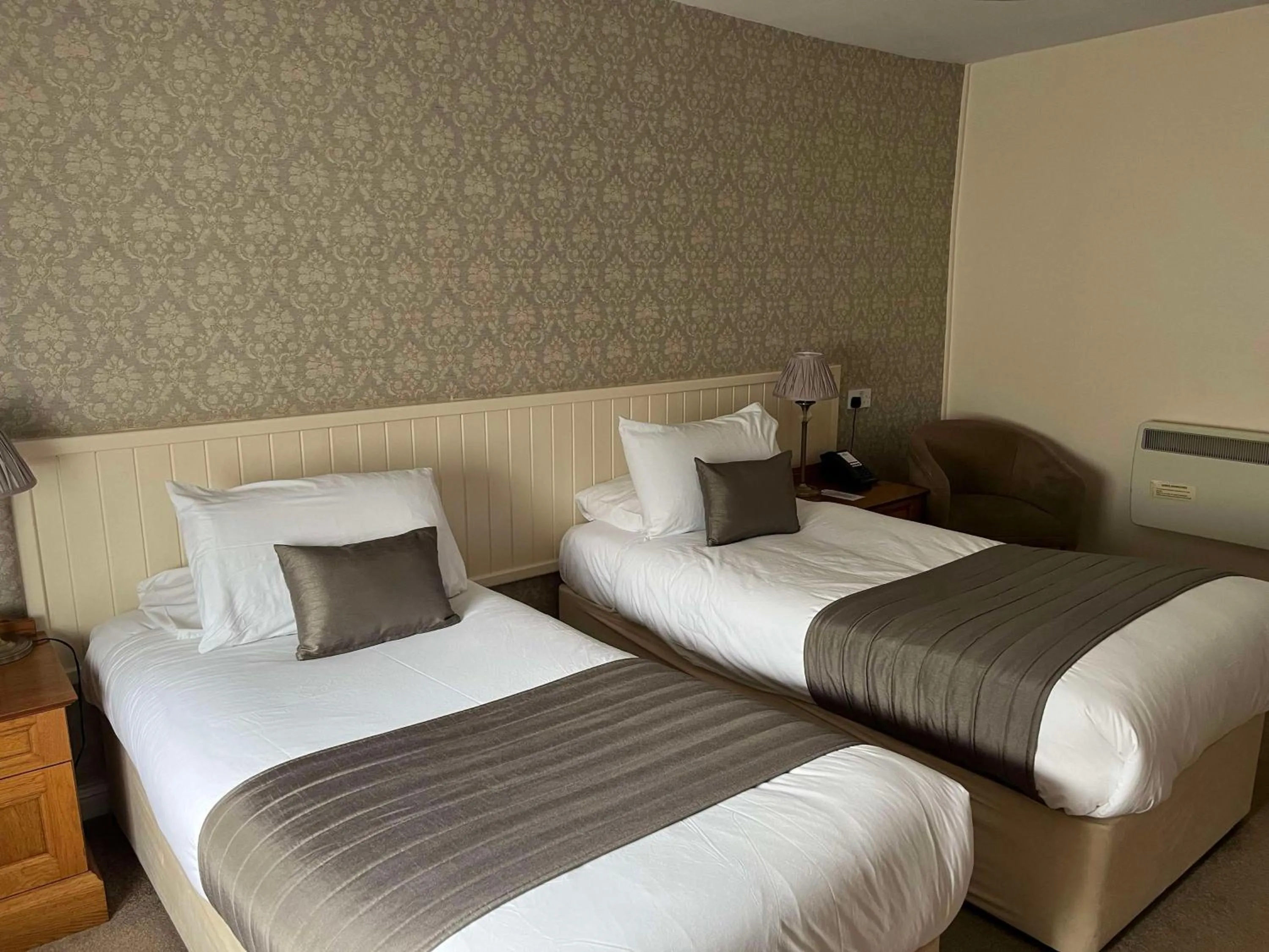 Executive Twin Room in Best Western Valley Hotel