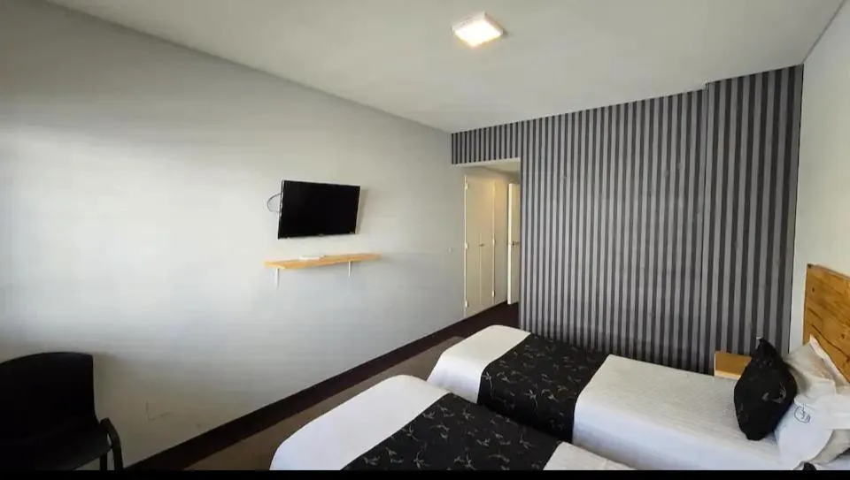 Twin Room - single occupancy in Santiago Hotel