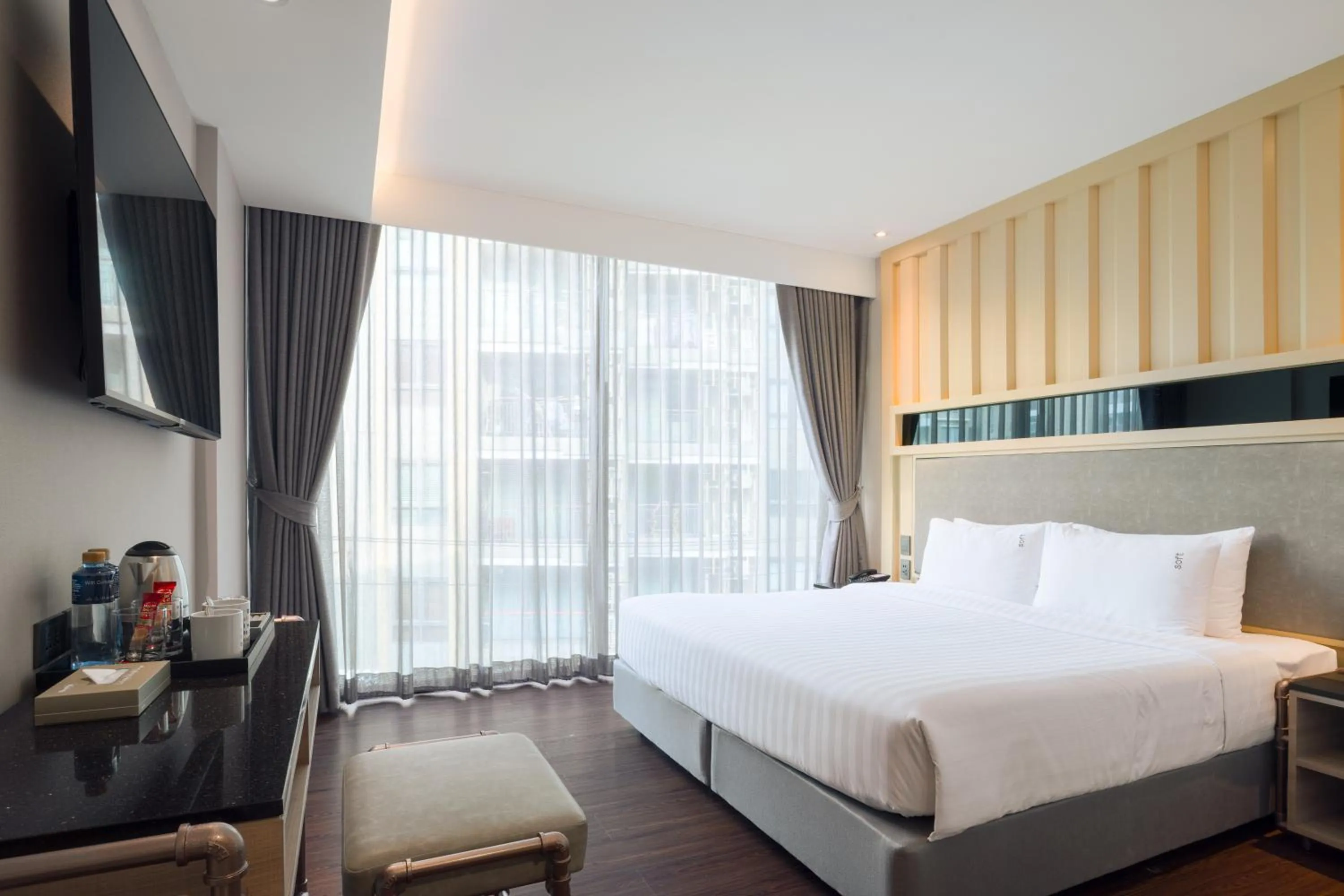 Deluxe Cabin King in T2 The Portal Sukhumvit