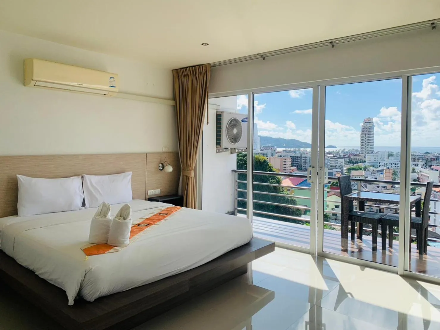 Deluxe Room with Sea View in Ocean View Treasure Residence