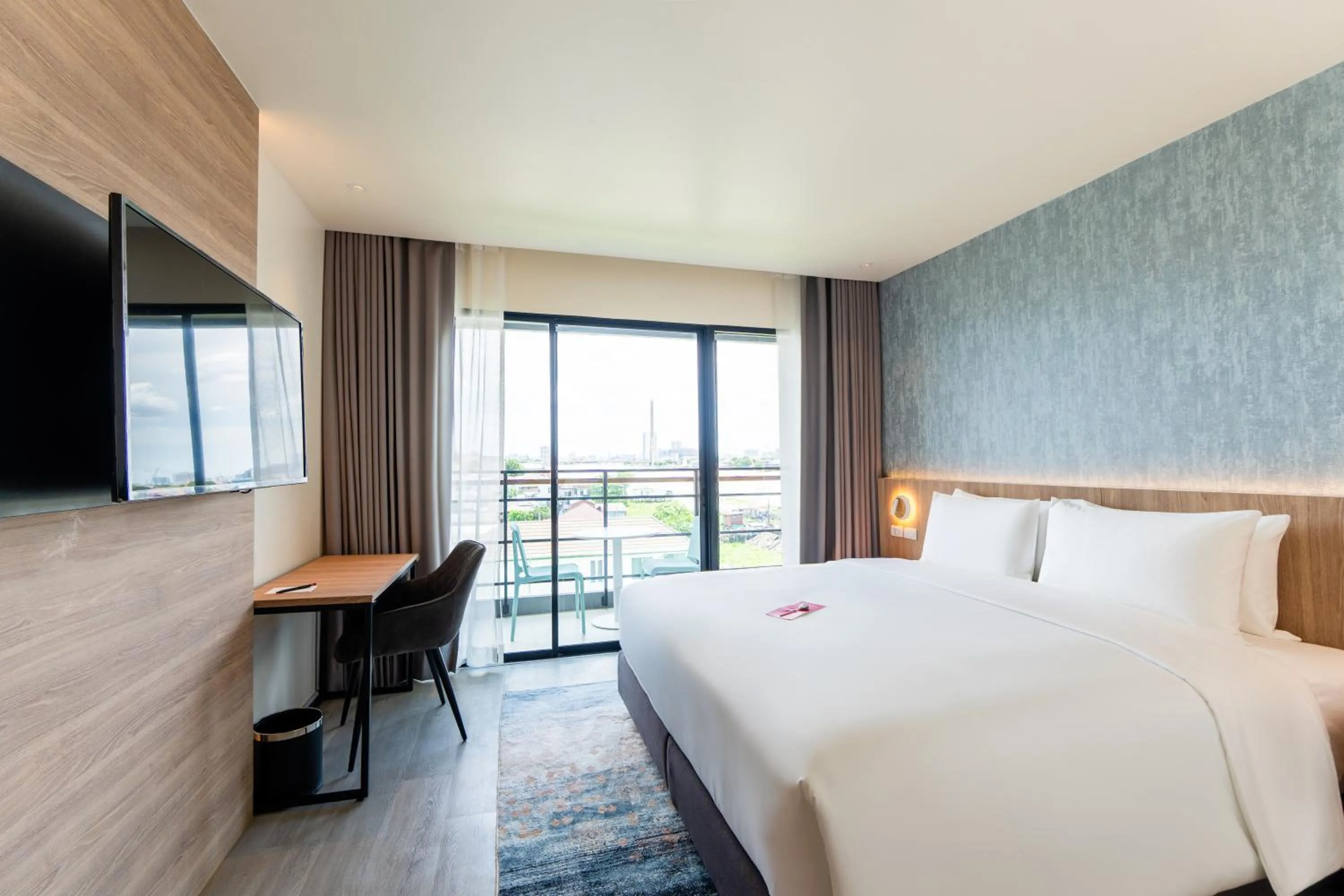 Deluxe Premier in GLOW Bangkok Riverside