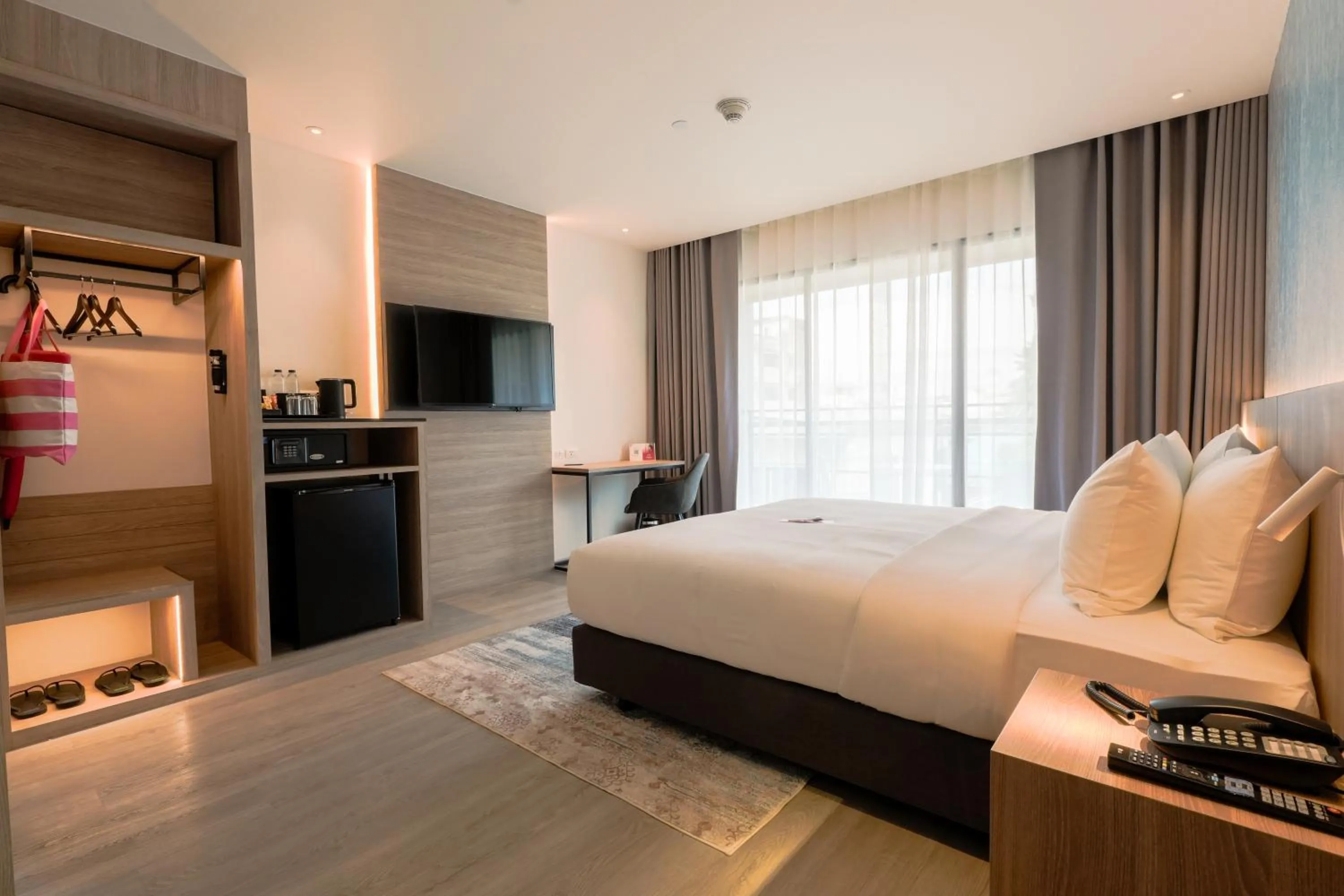 Superior Room in GLOW Bangkok Riverside