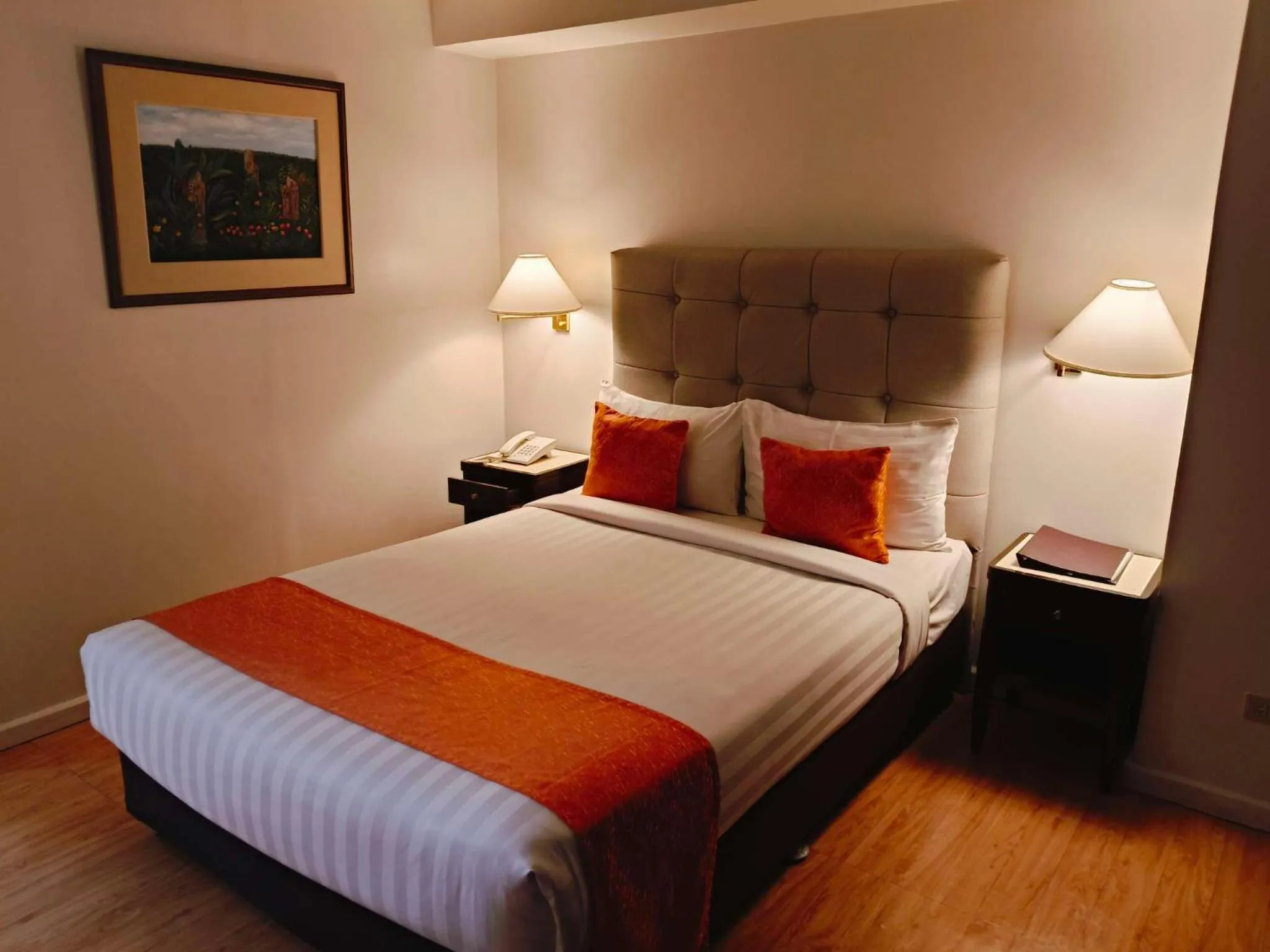 Superior Double Room in Harbor Town Hotel