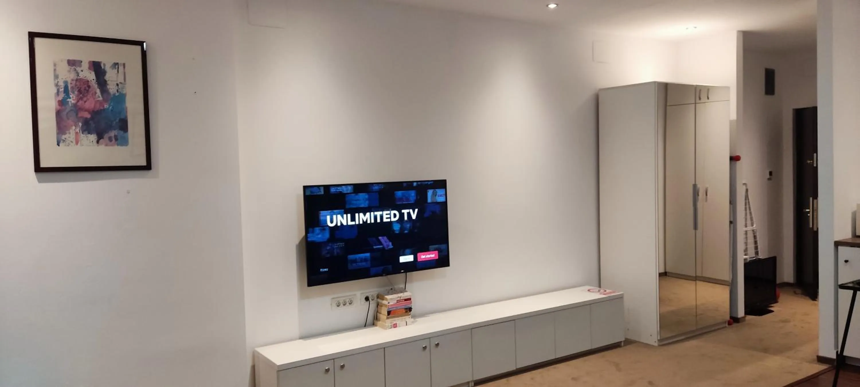 Studio with Balcony in Uni88 Apart Hotel